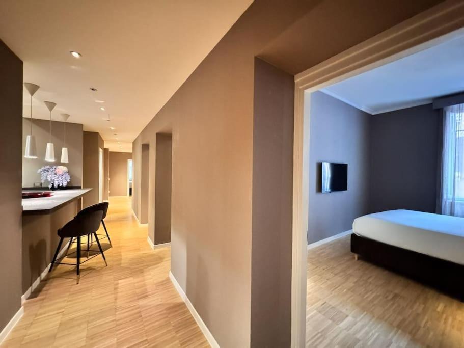 The Condotti - Luxury Serviced Roma