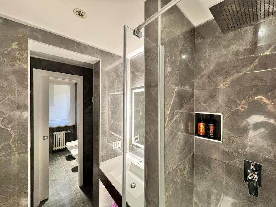 The Condotti - Luxury Serviced Apartamento