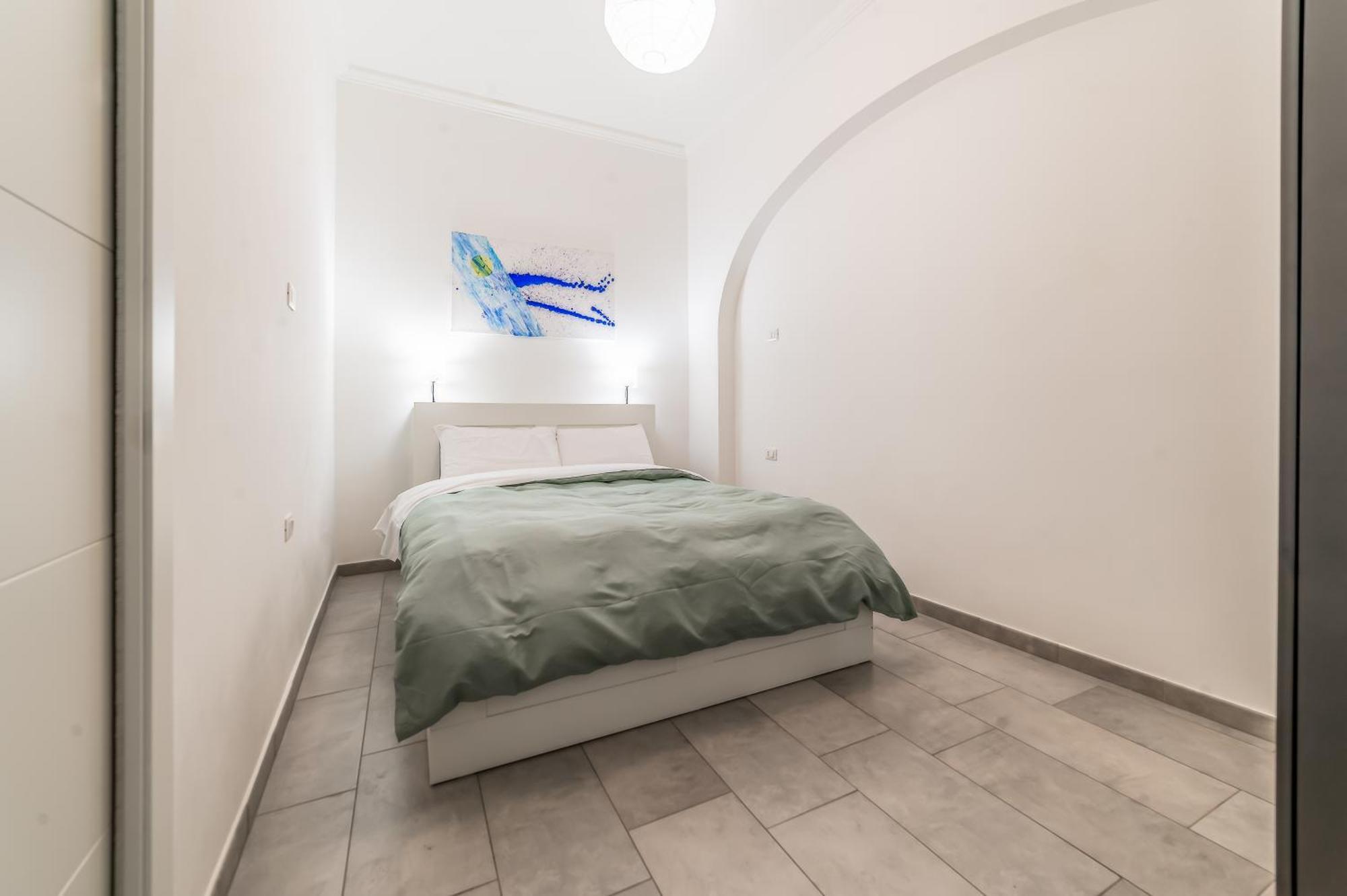 Stylish And Close To Metro Apartamento