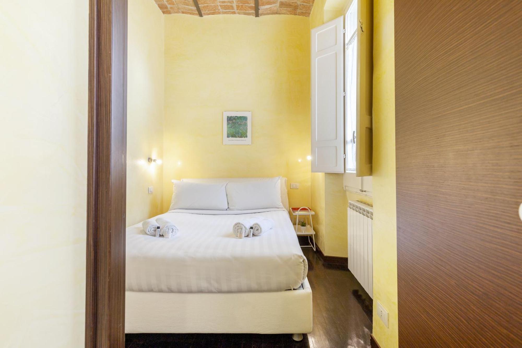Hostly-urban Oasis Turati-few Steps From Colosseum Apartment *