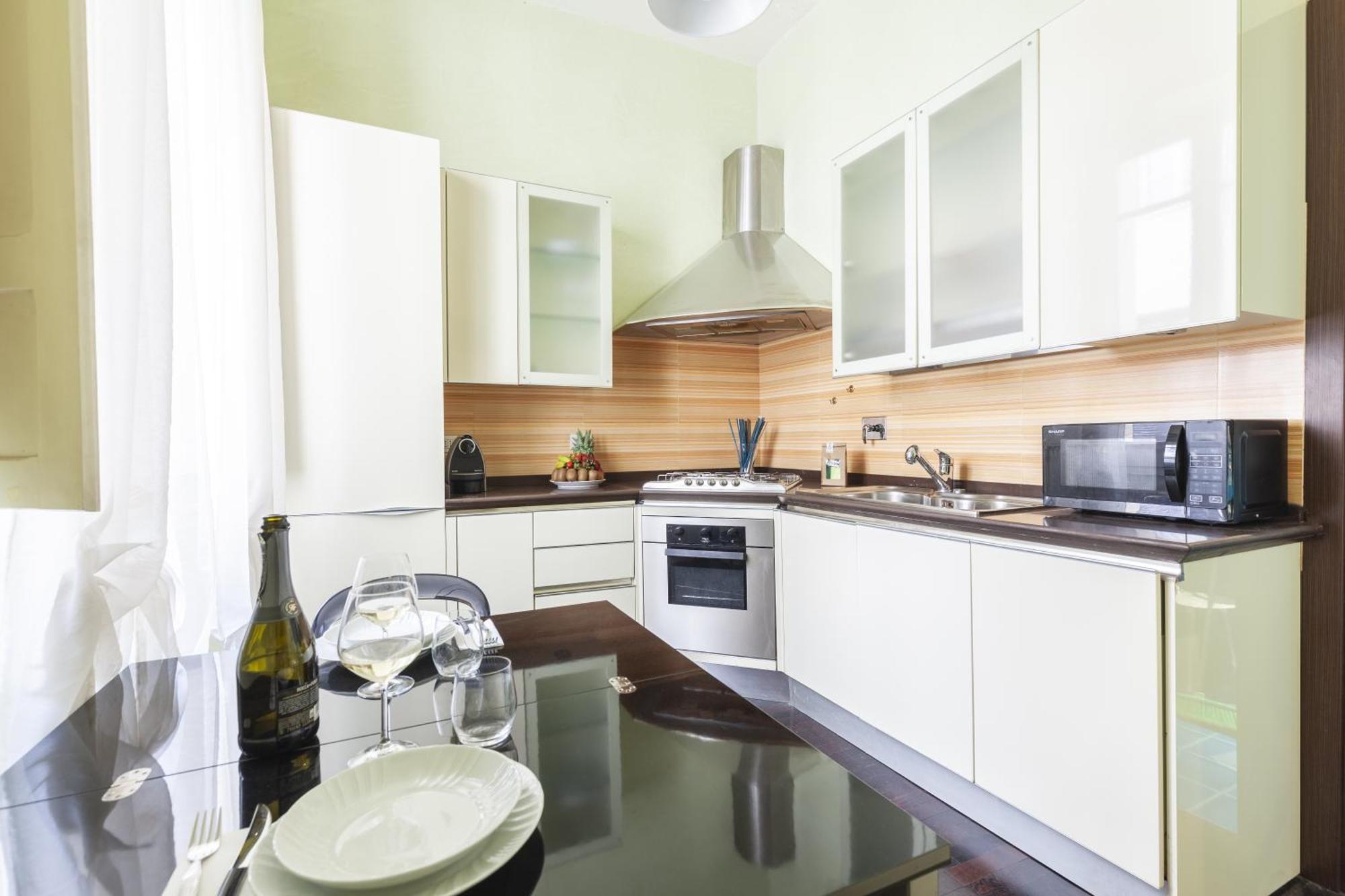 Apartment Hostly-urban Oasis Turati-few Steps From Colosseum Rome