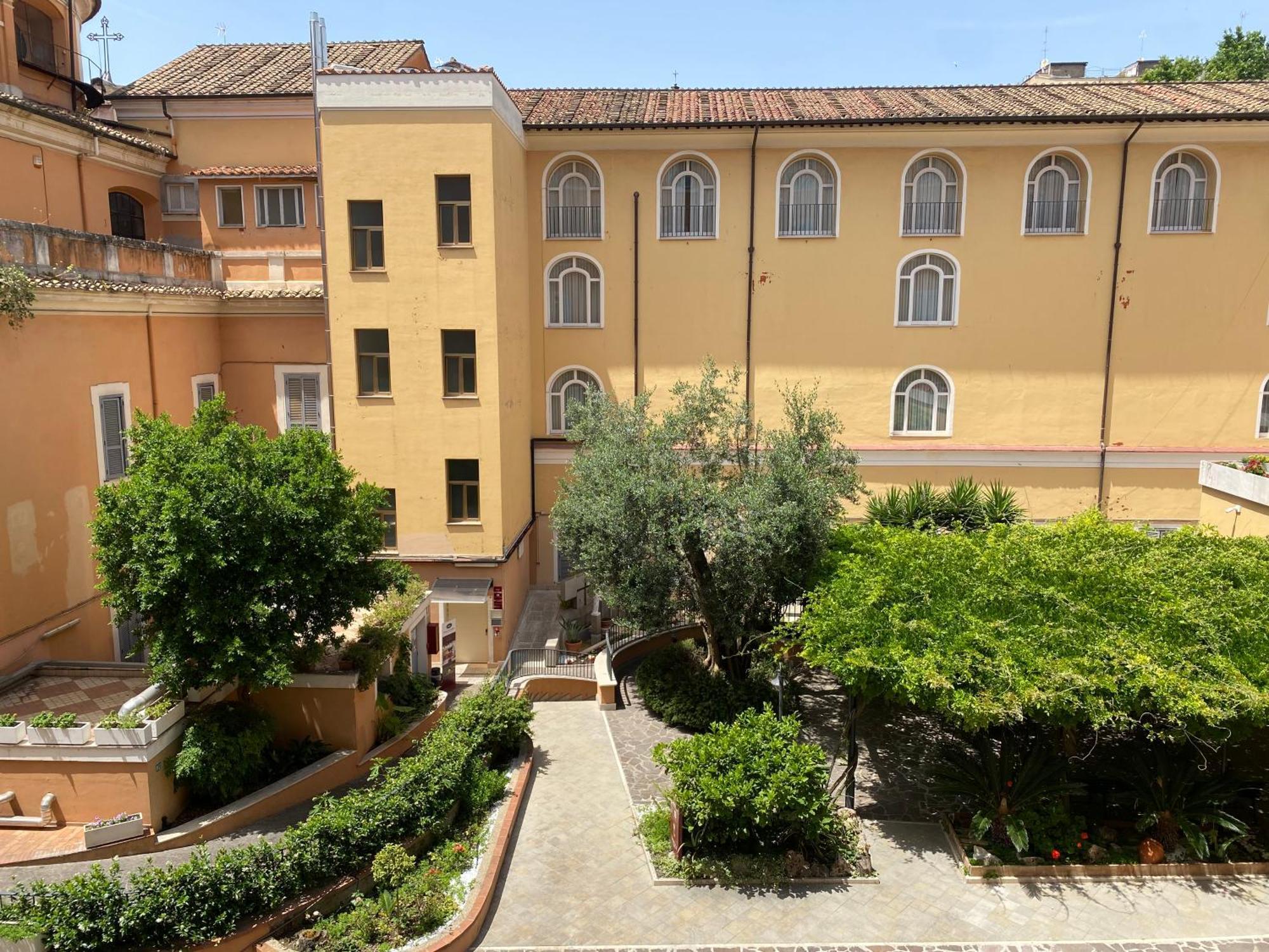 Basilica Hotel 3*