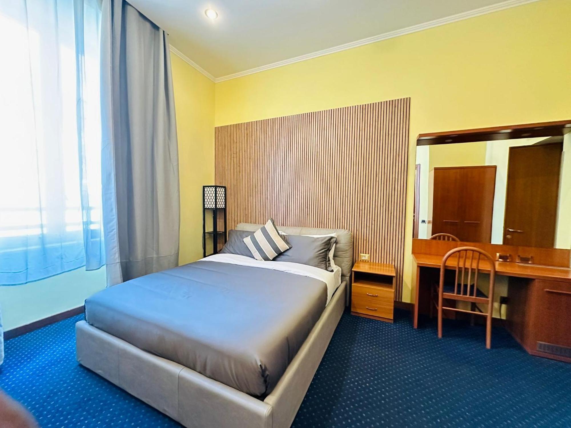 Hotel Place 2*