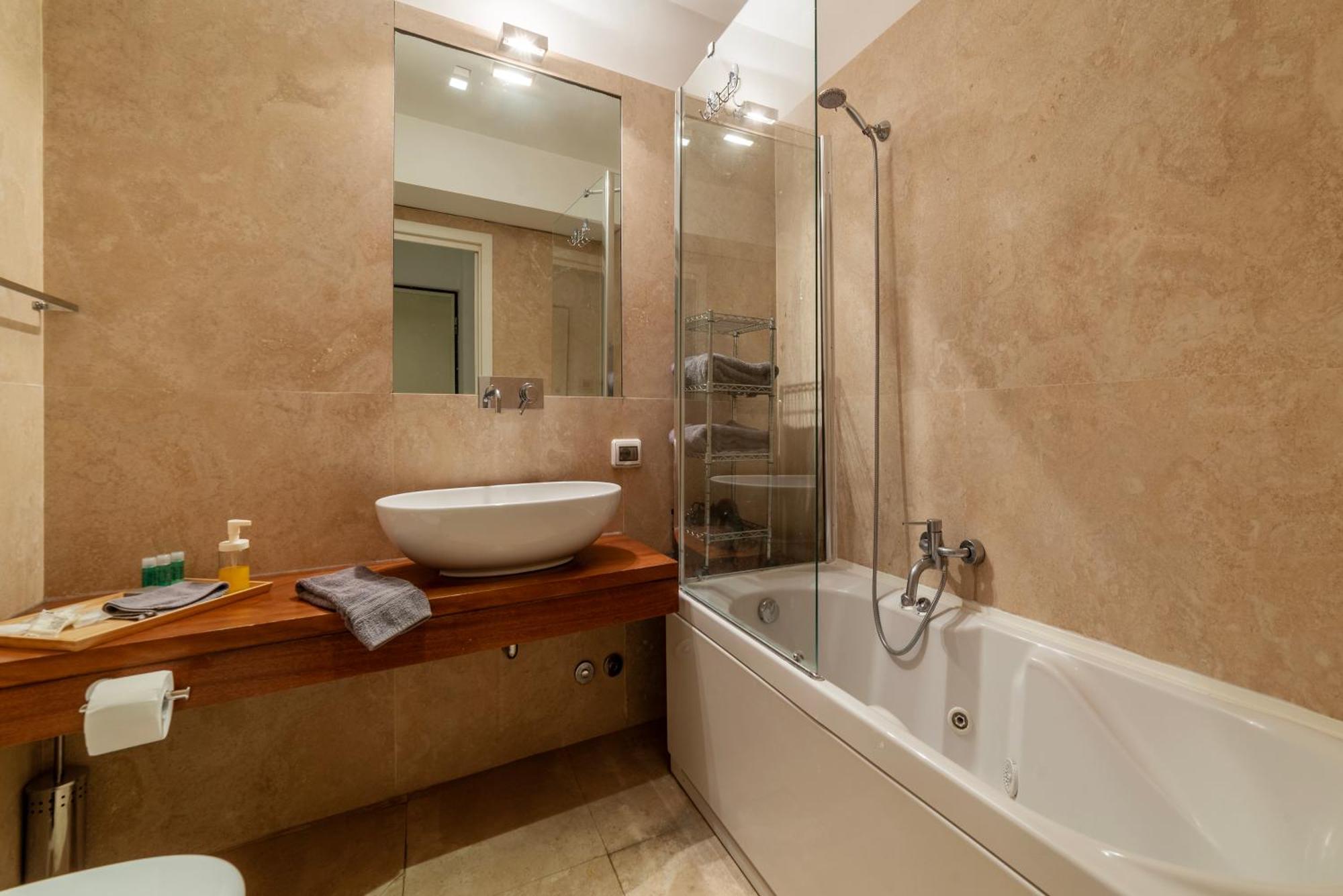 Appartamento Barberini - Fromhometorome Roma