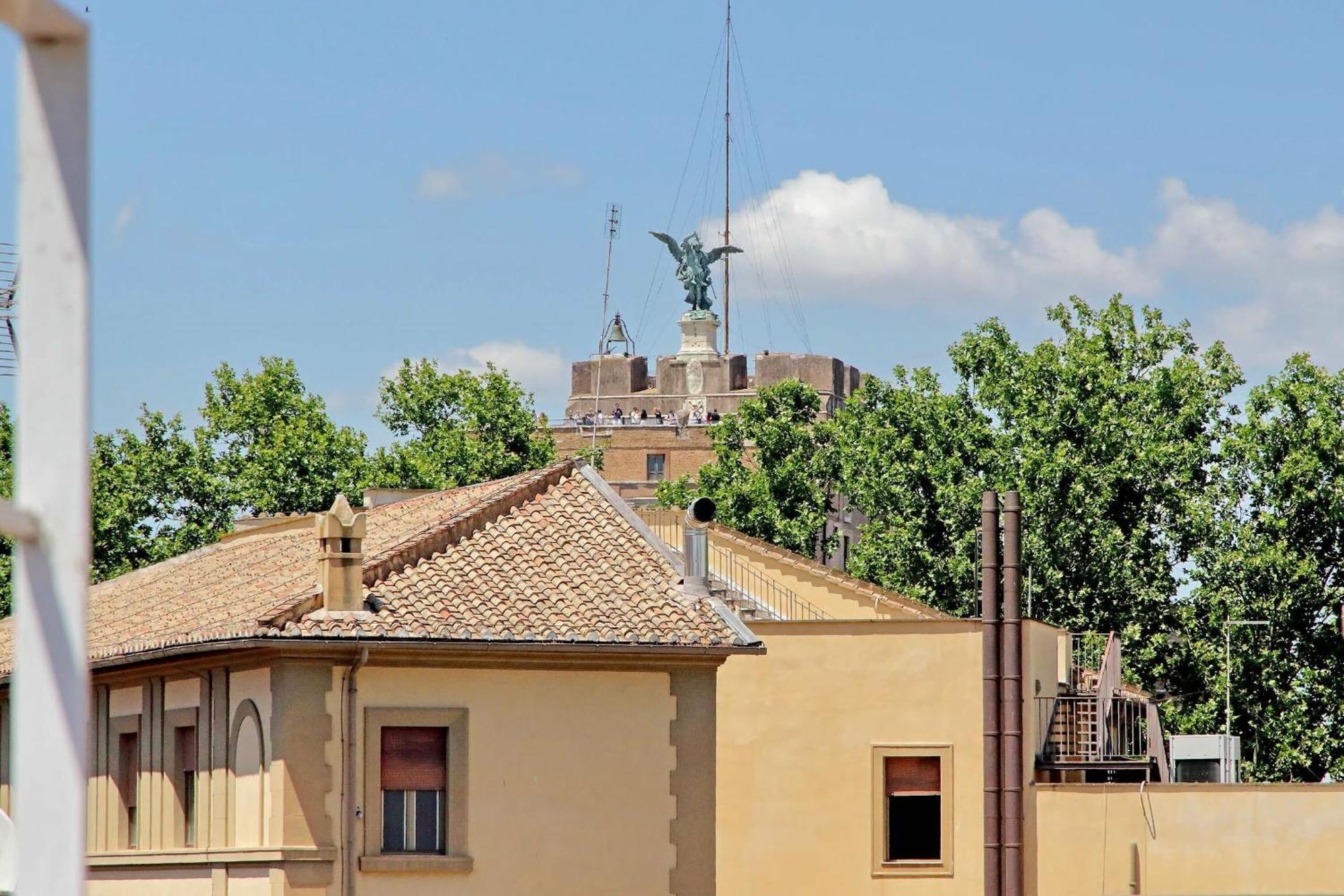 Apartment Magical Navona Duplex With Terrace By Halldis Rom