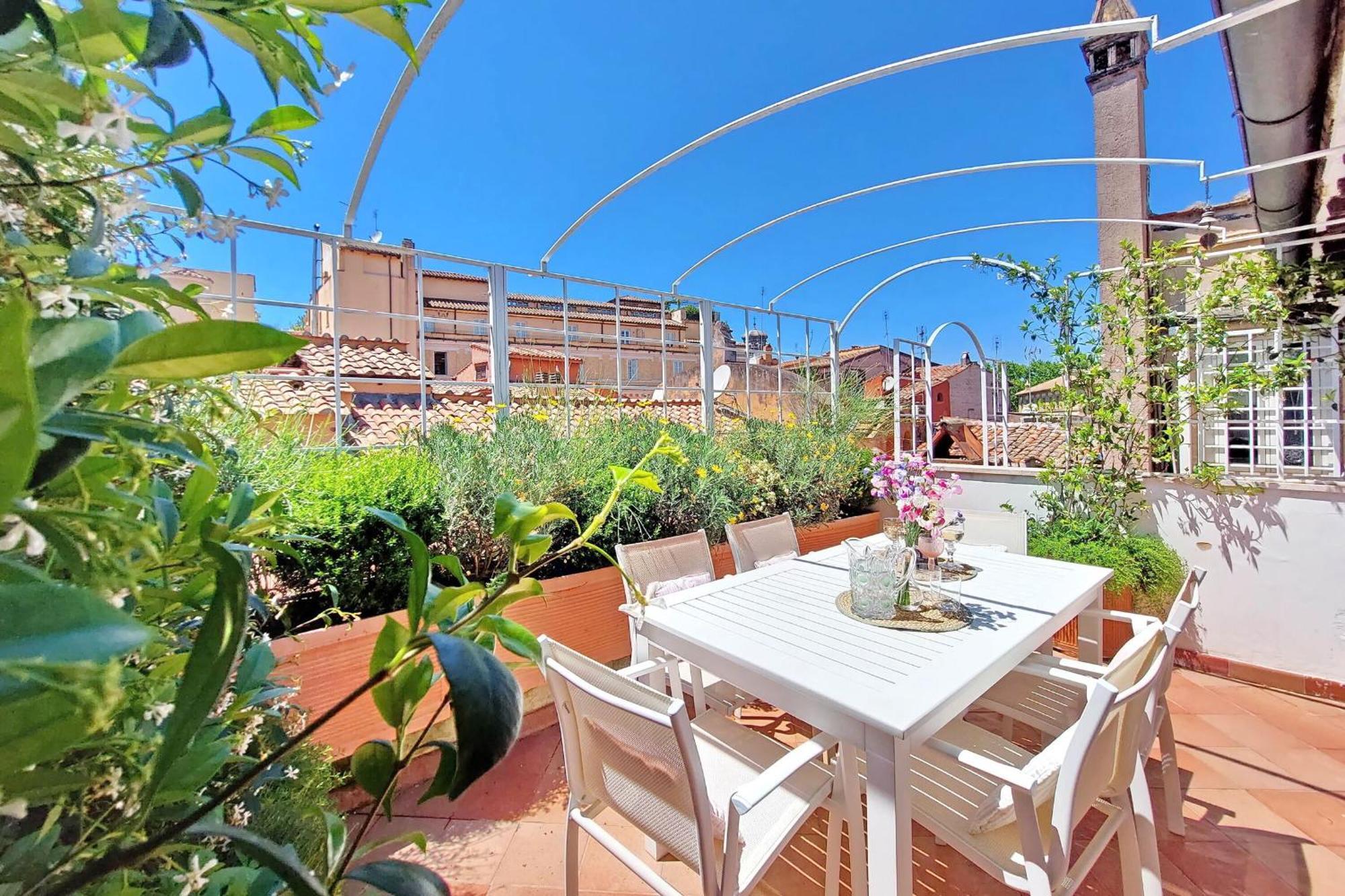 Apartment Magical Navona Duplex With Terrace By Halldis