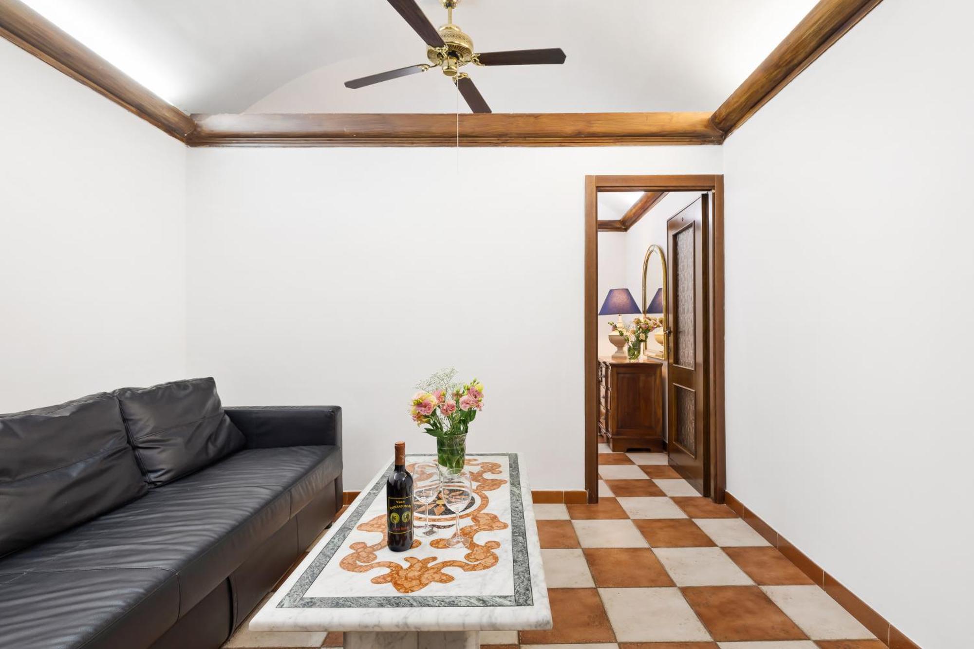 Campitelli 9 - Loft In Ancient Apartment Rom