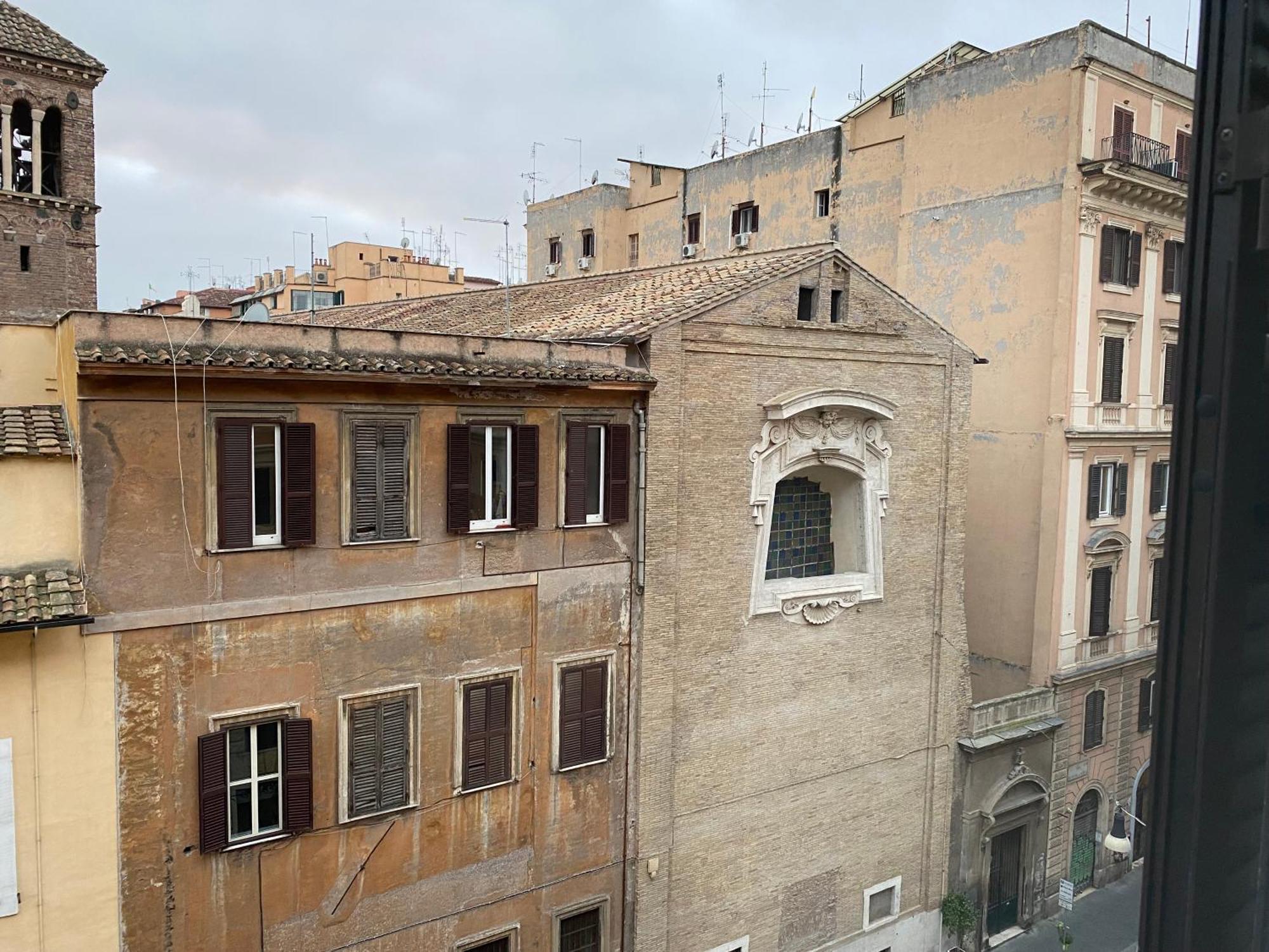 Belltower Elegans Roma