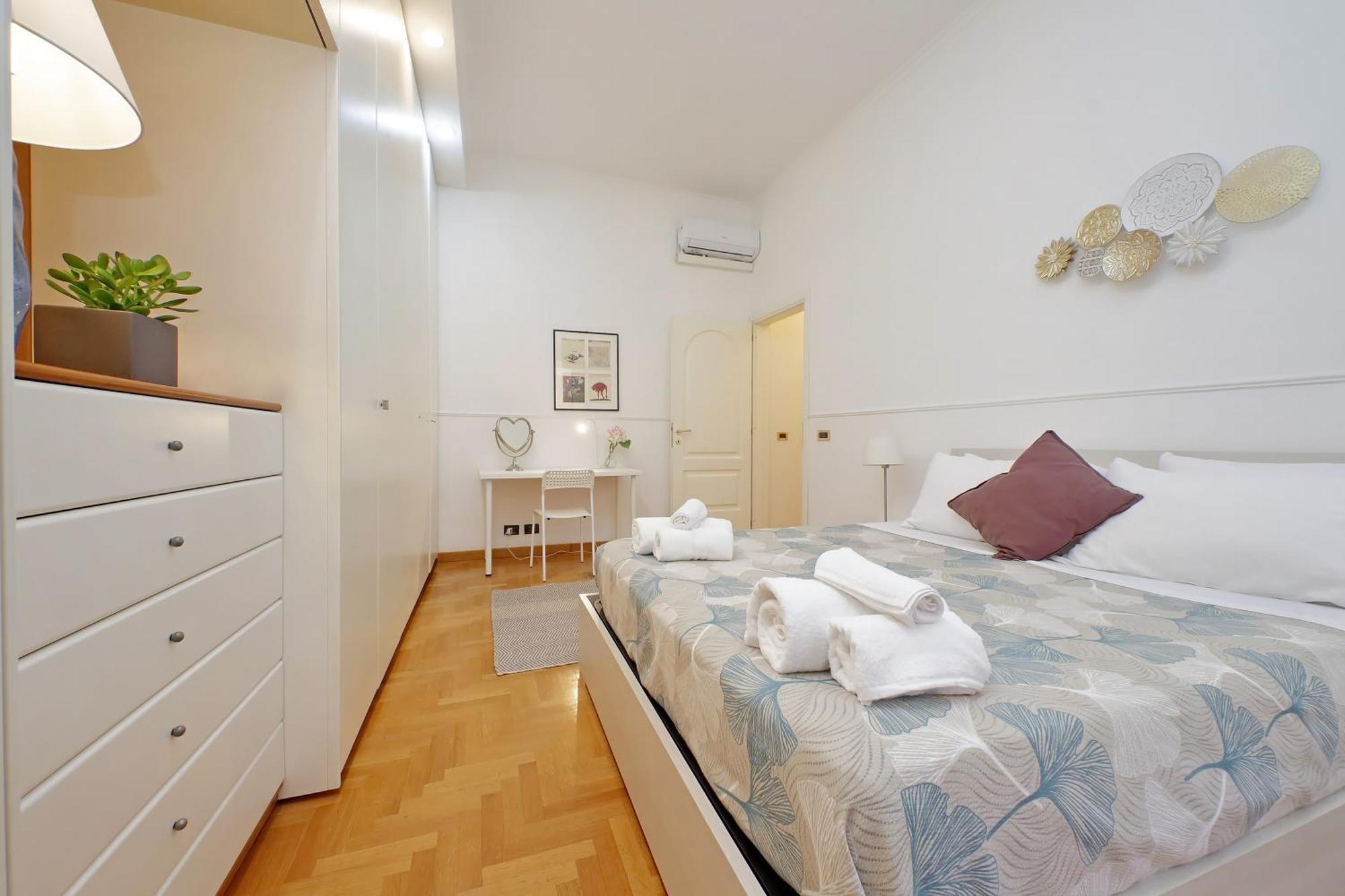 Apartamento A 10 Minuti Da Fontana Di Trevi - Casa Signorile *