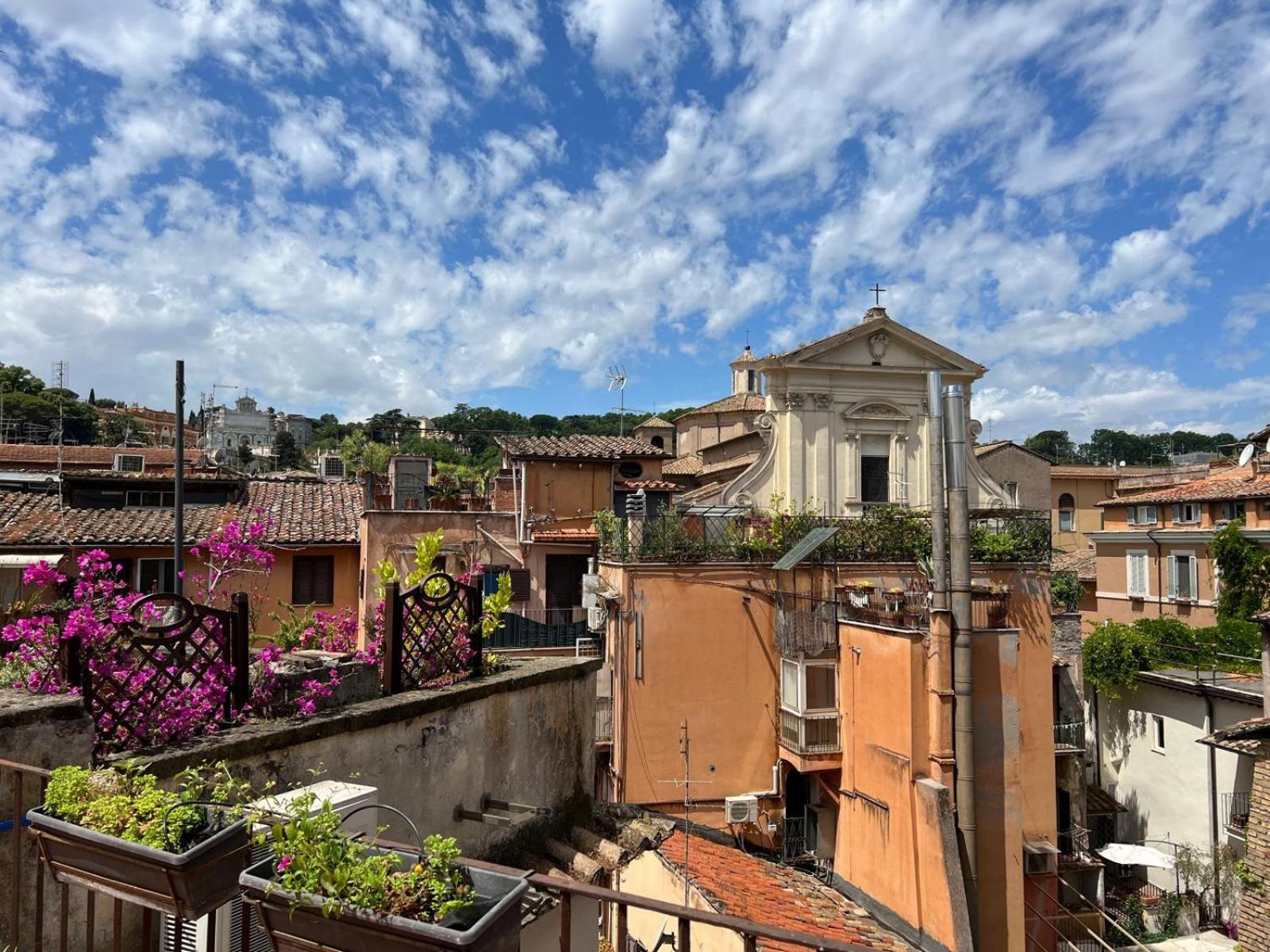 Trastevere Grand Apartment