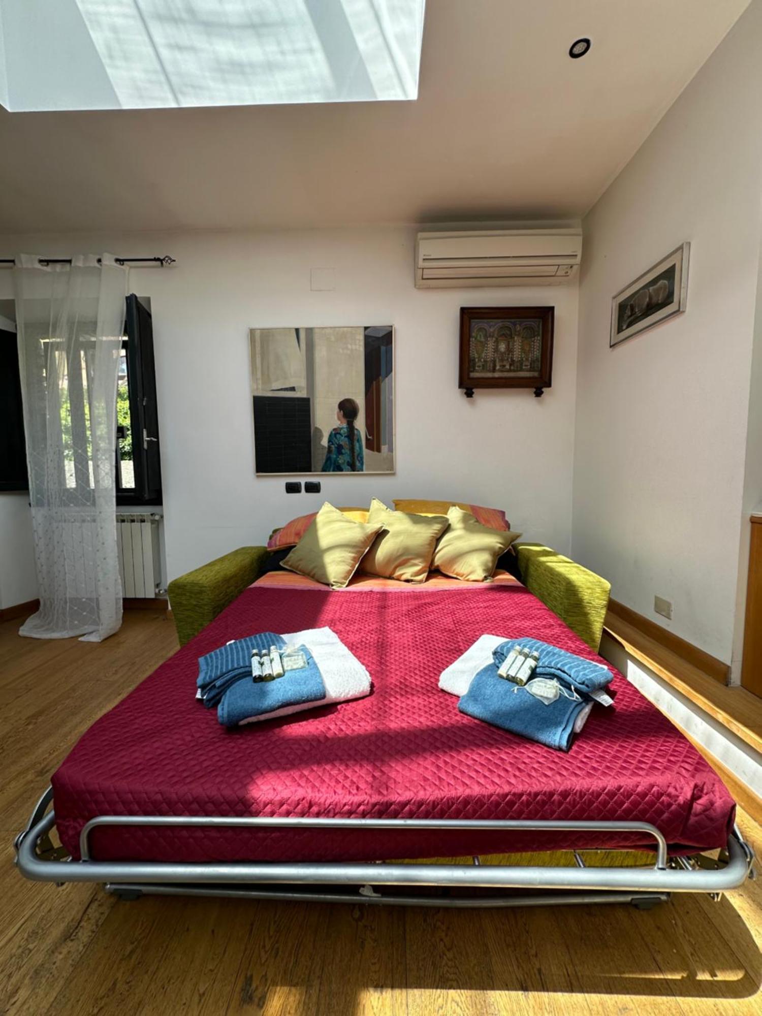 Nuovo Loft A Trastevere Con Super Terrazza * Roma
