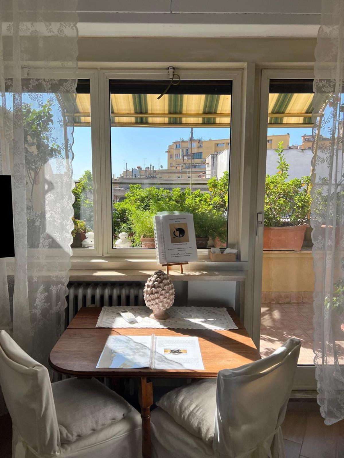 Apartment Le Buganville Rom