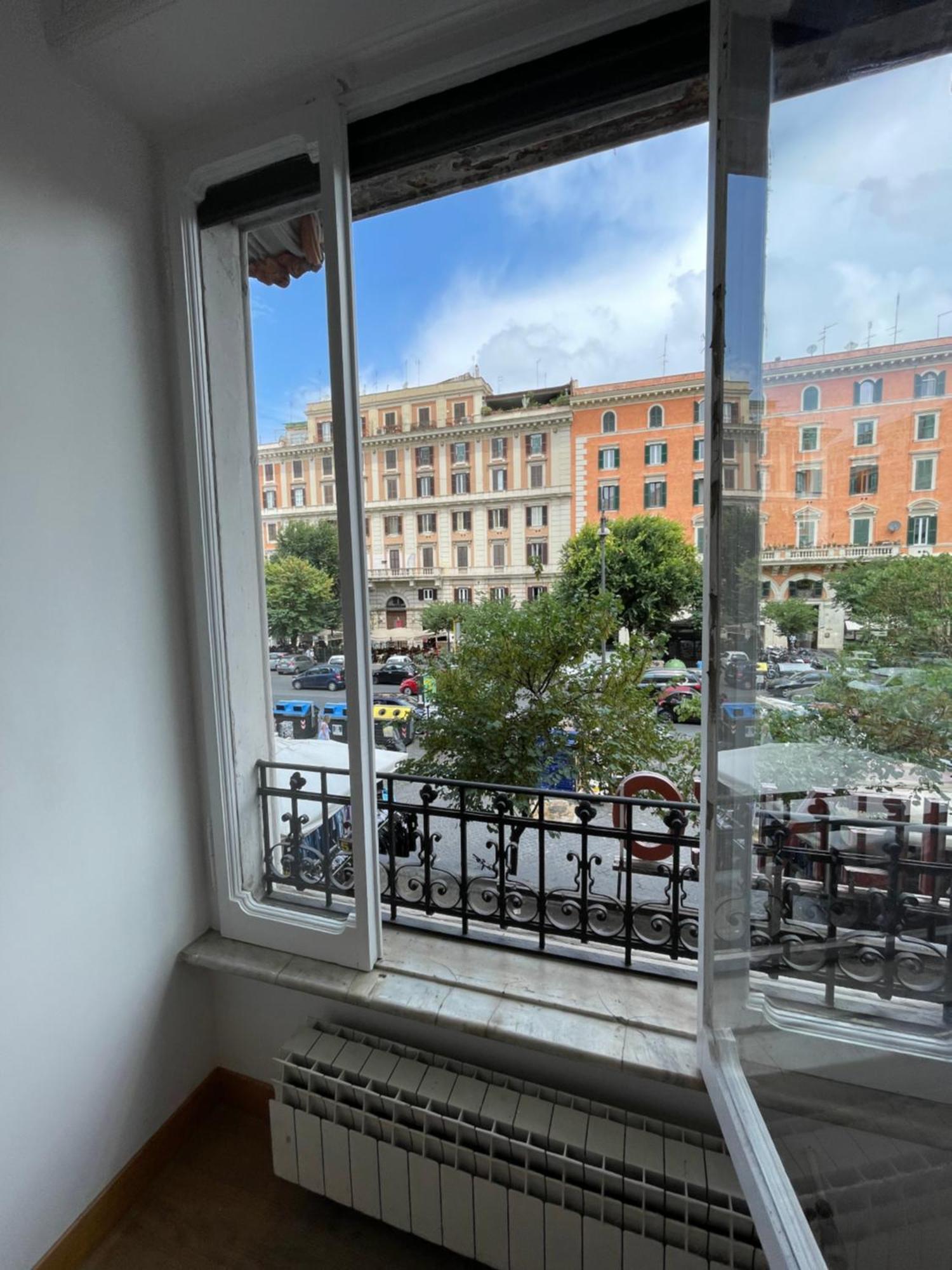Giulia Mesa * Roma