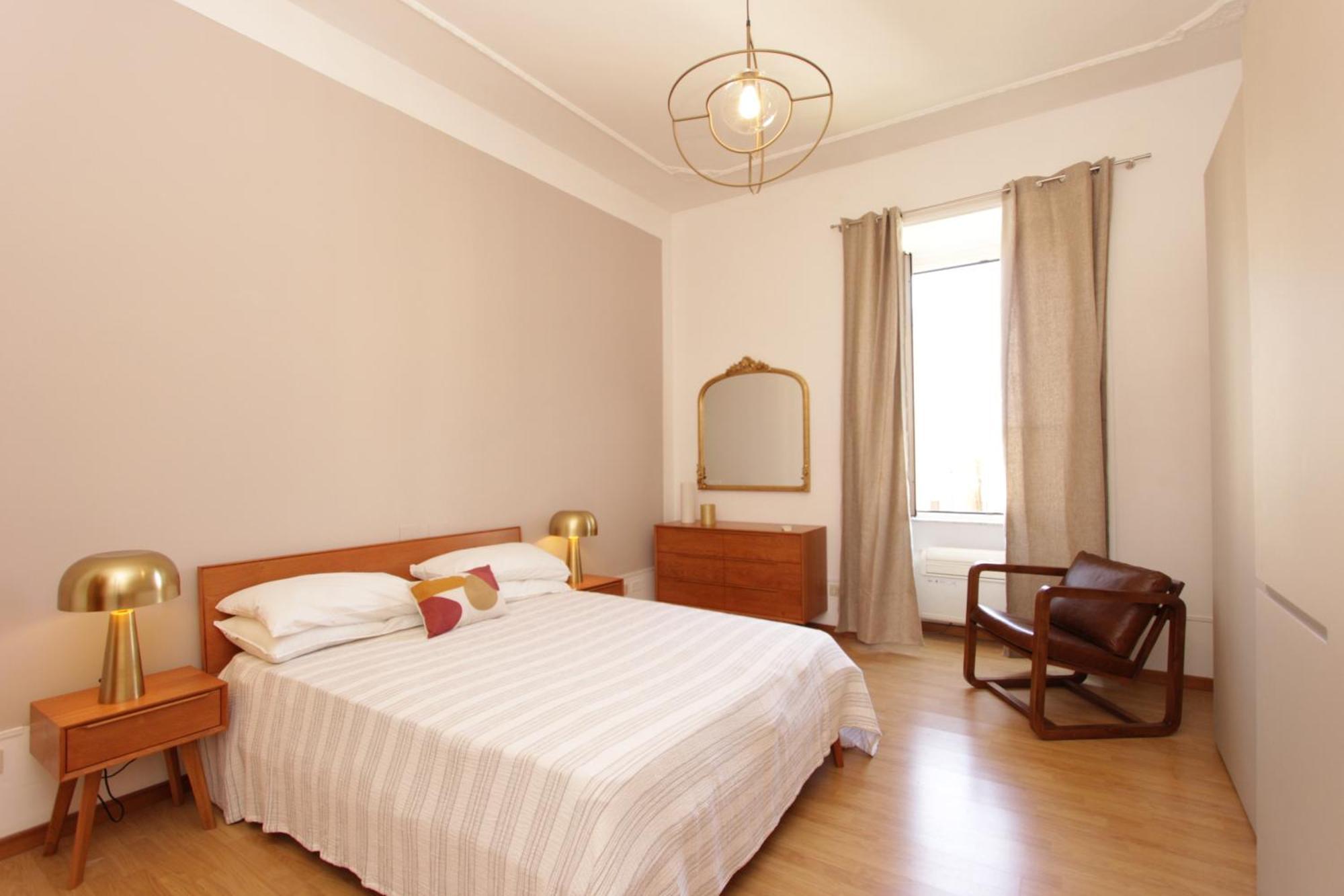 Crescenzio Flats Apartment