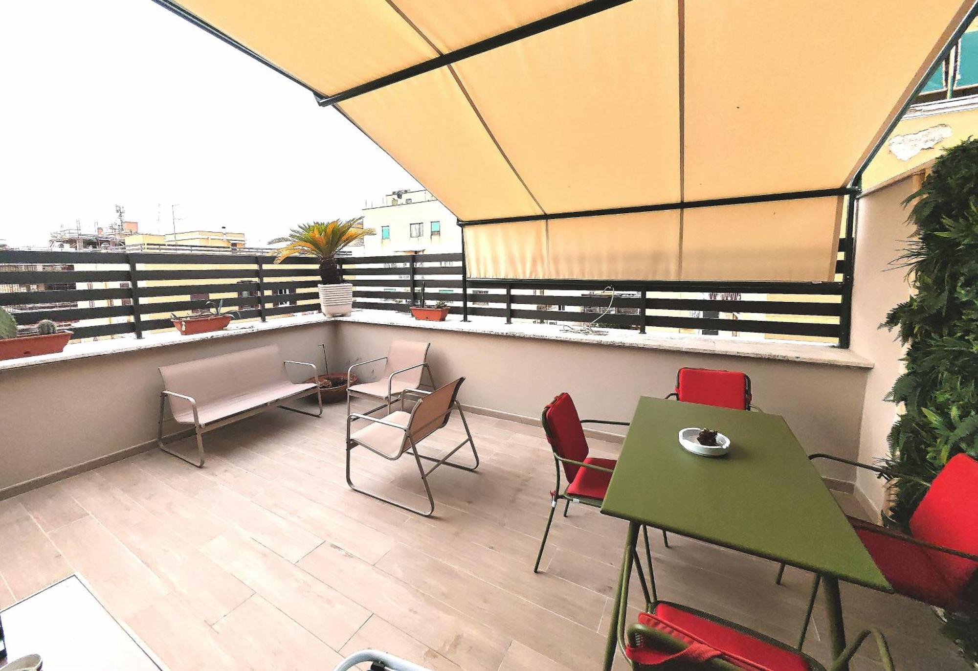 Appartamento Attico Urbano Terrazza Su Metro A Cornelia *