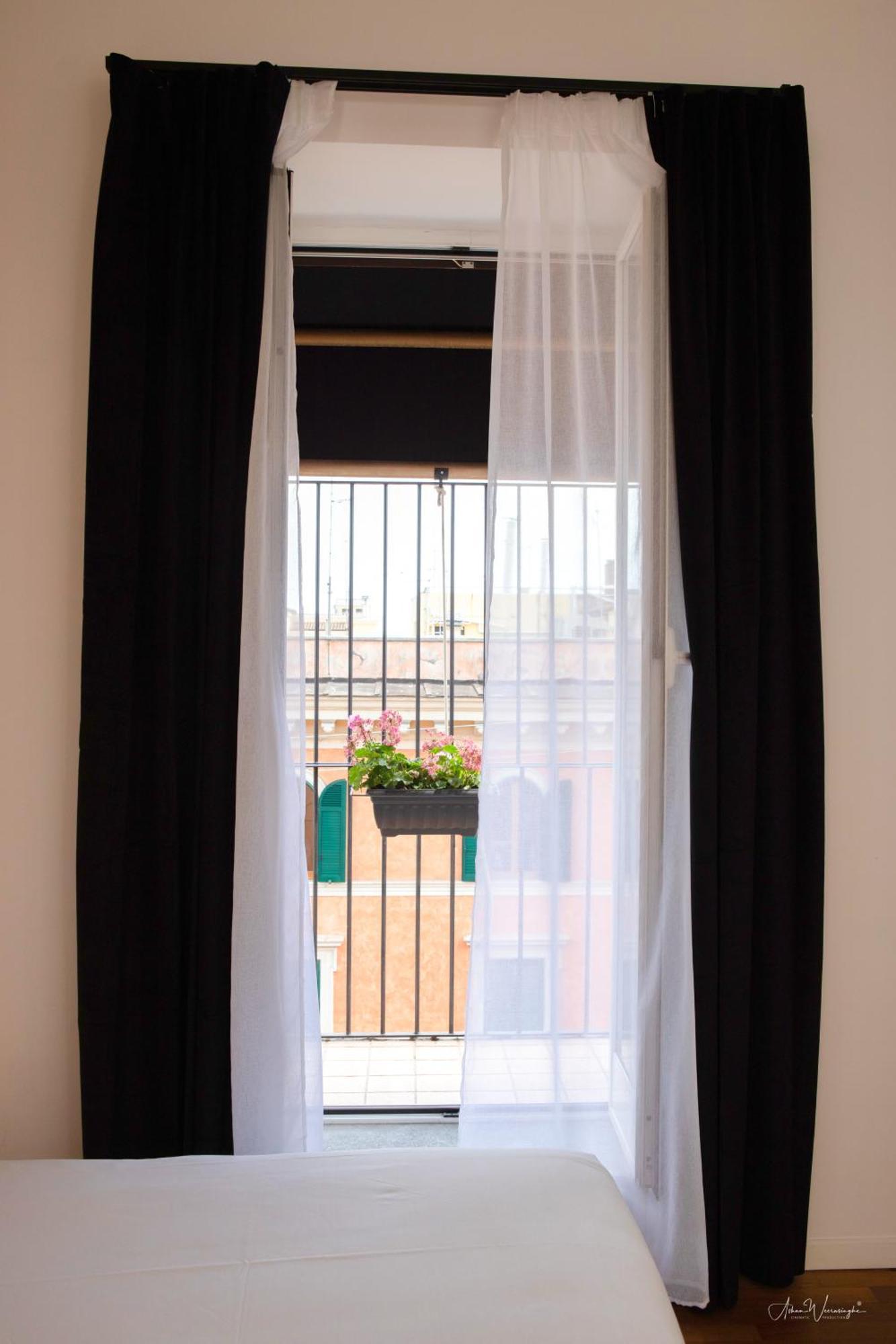 Magikrooms Topaz Affittacamere Roma
