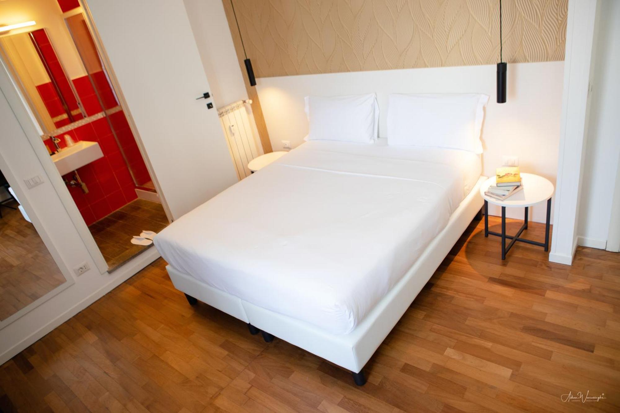 Magikrooms Topaz Roma