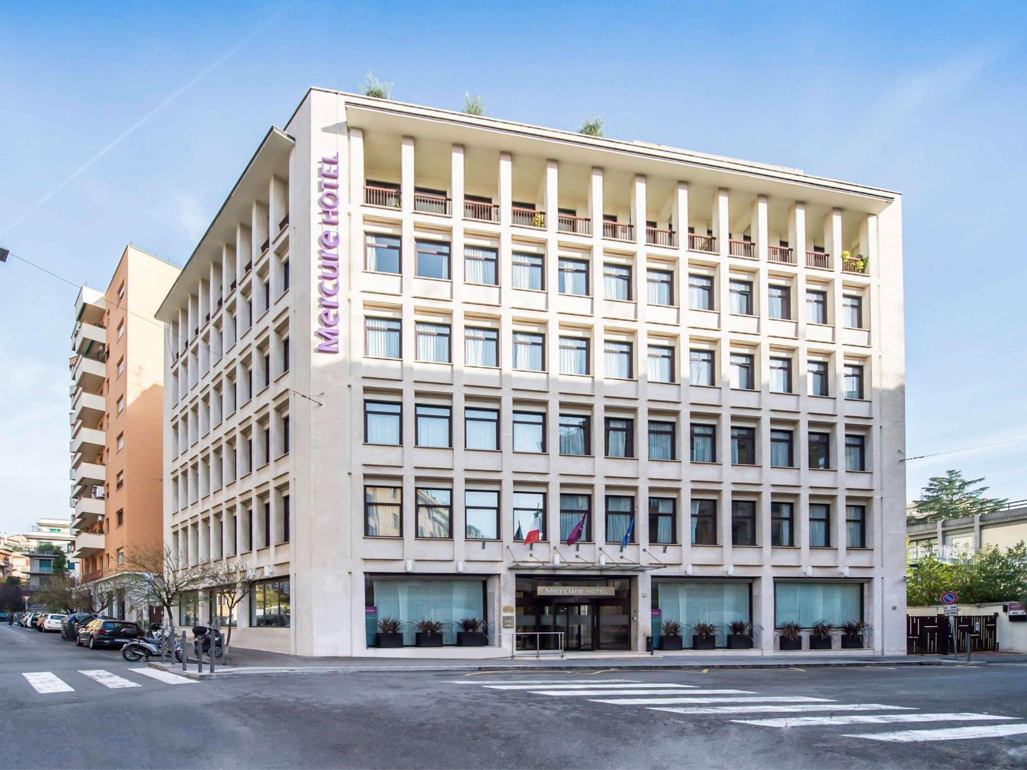 Mercure Piazza Bologna Hotel 3*