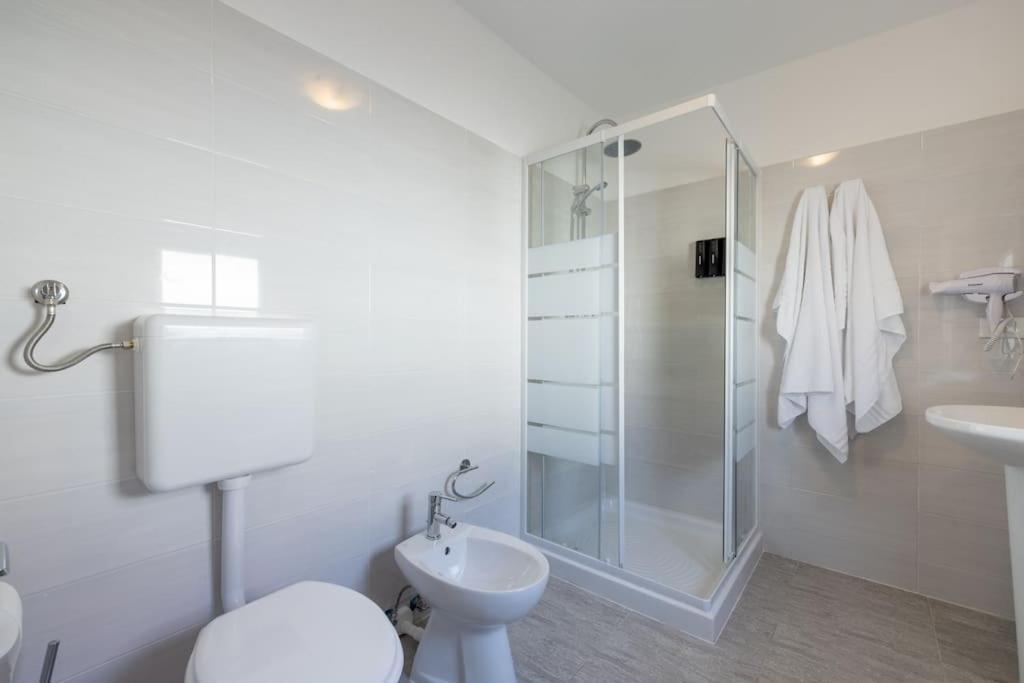 Apartamento Casa Gemelli - Metro Per Il Centro Di - *