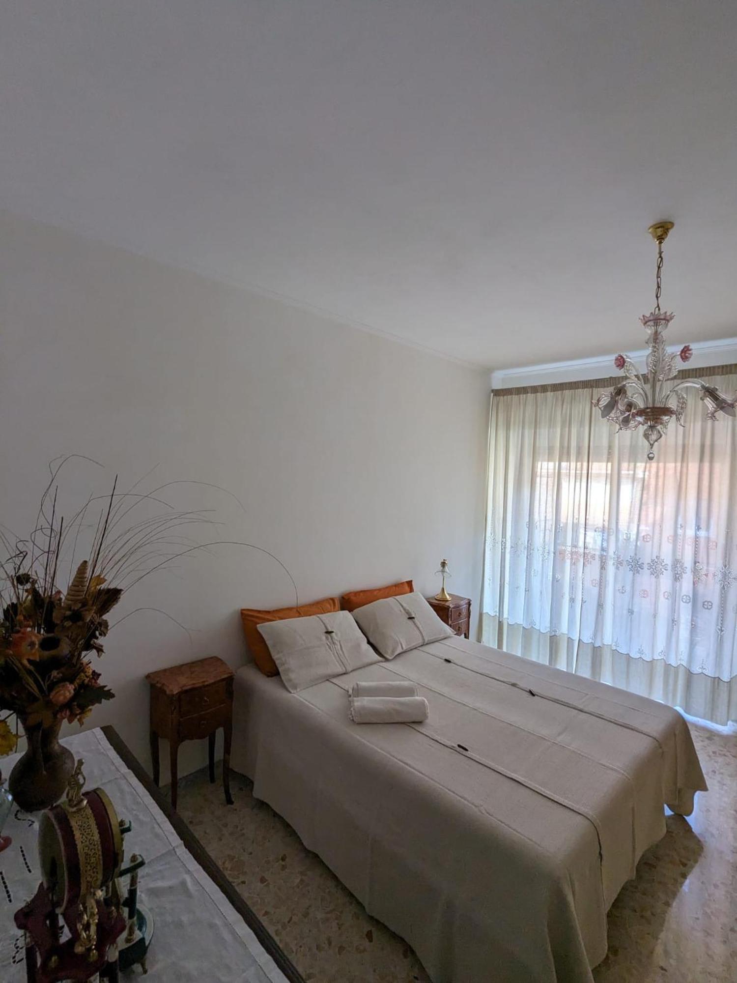 Lella's House Vicino Metro A 3 Min A Piedi *