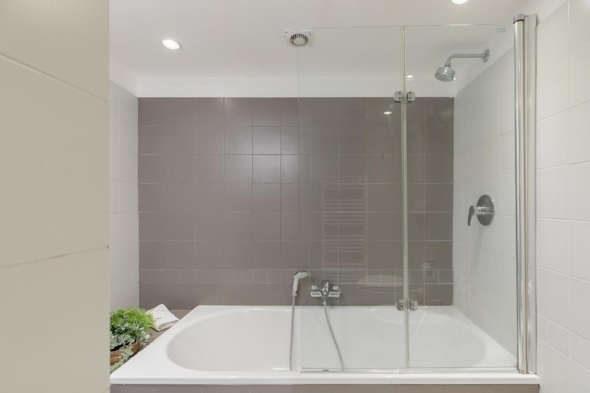 Apartment Iflat Colosseum Modern & Peaceful Design *