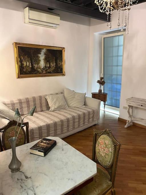 Appartamento Ladolcevita - The Heart Of At Your Fingertips Roma