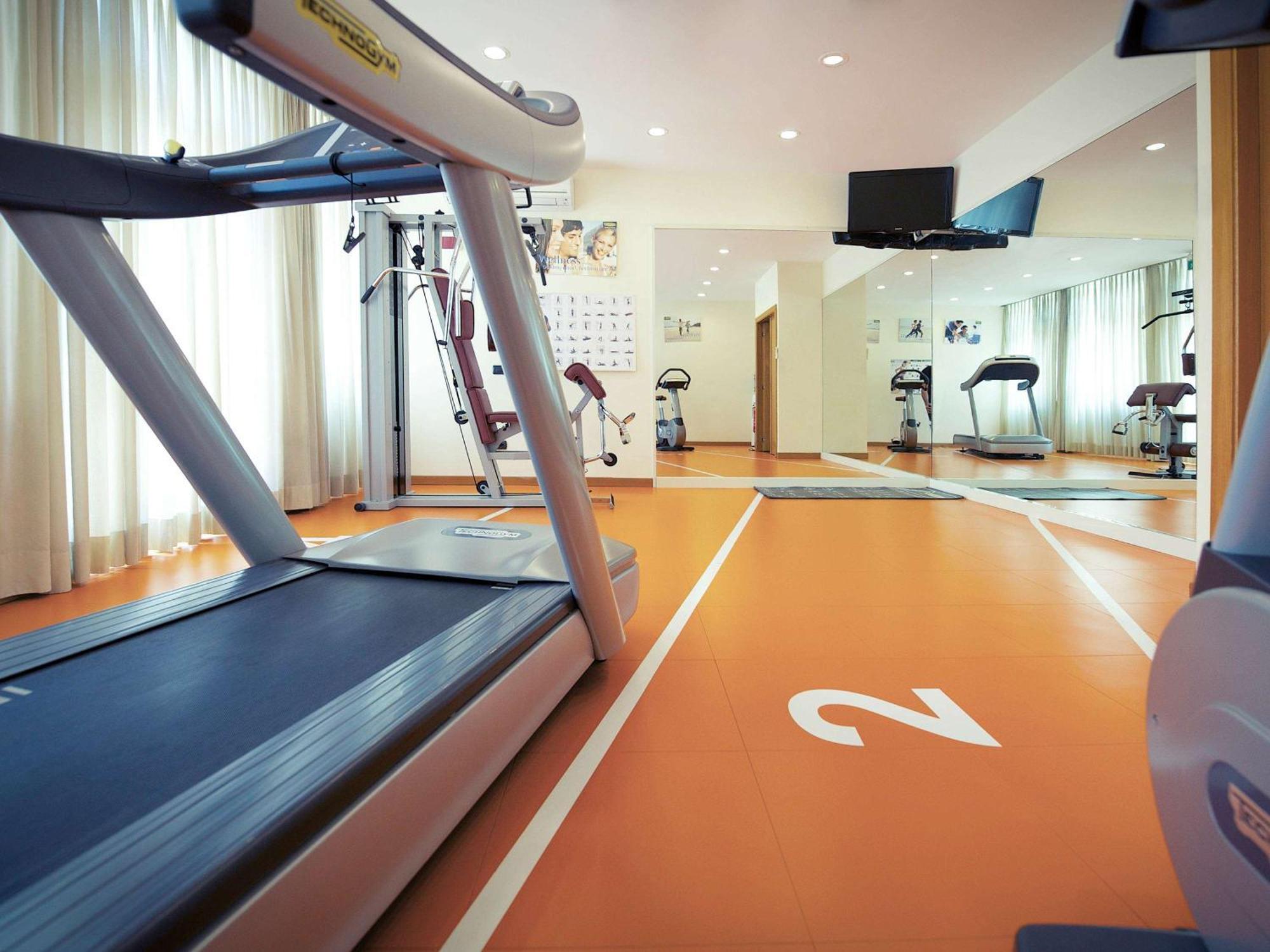 Mercure Piazza Bologna 3*