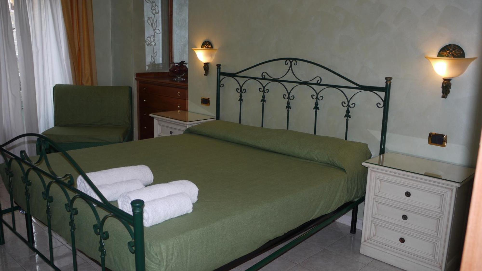 Apartment Charming With 3 Bedrooms Rom