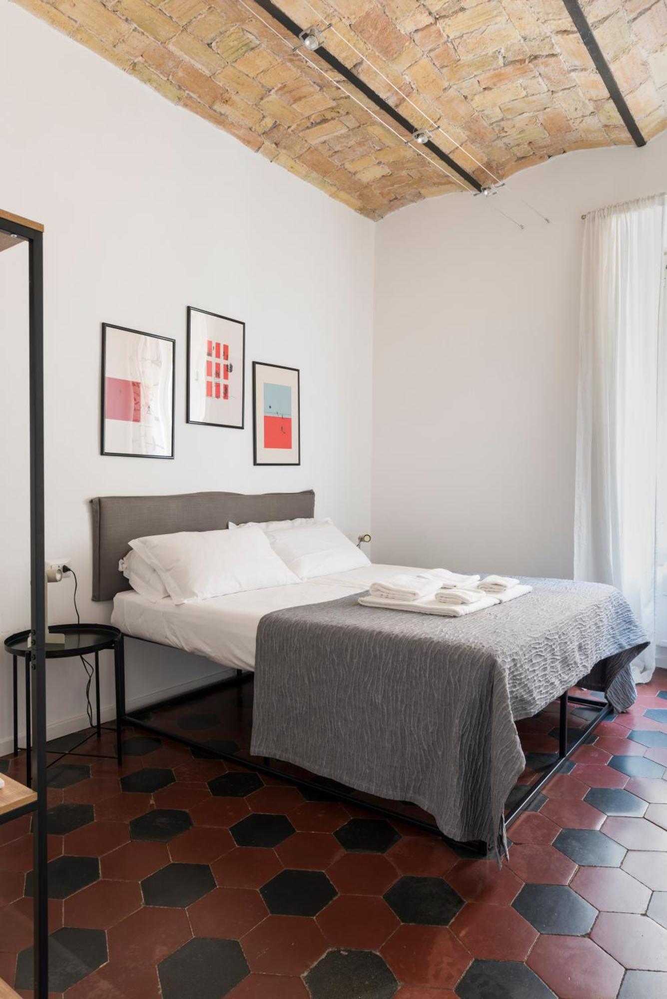 Half Palace, Relaxing In San Lorenzo * Rom