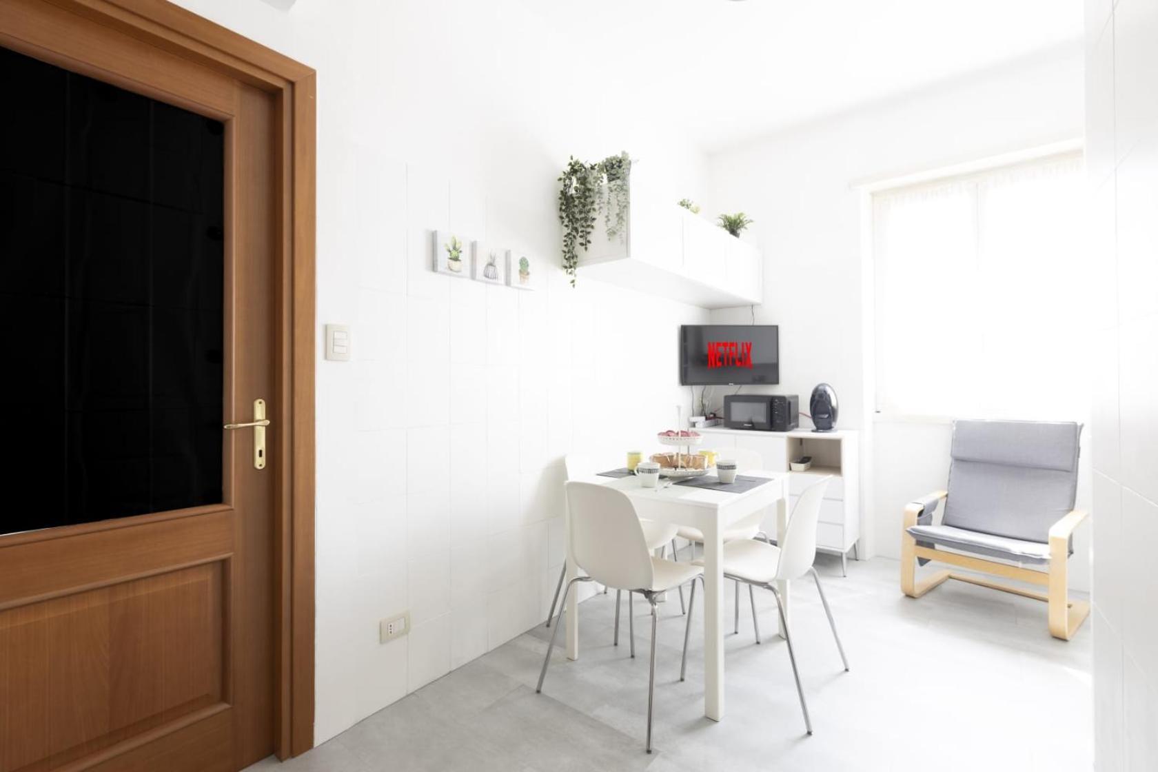 Aeterna - Metro A , 20 Min To The Center - Tourist Tax Included - Free Wi-fi Apartamento