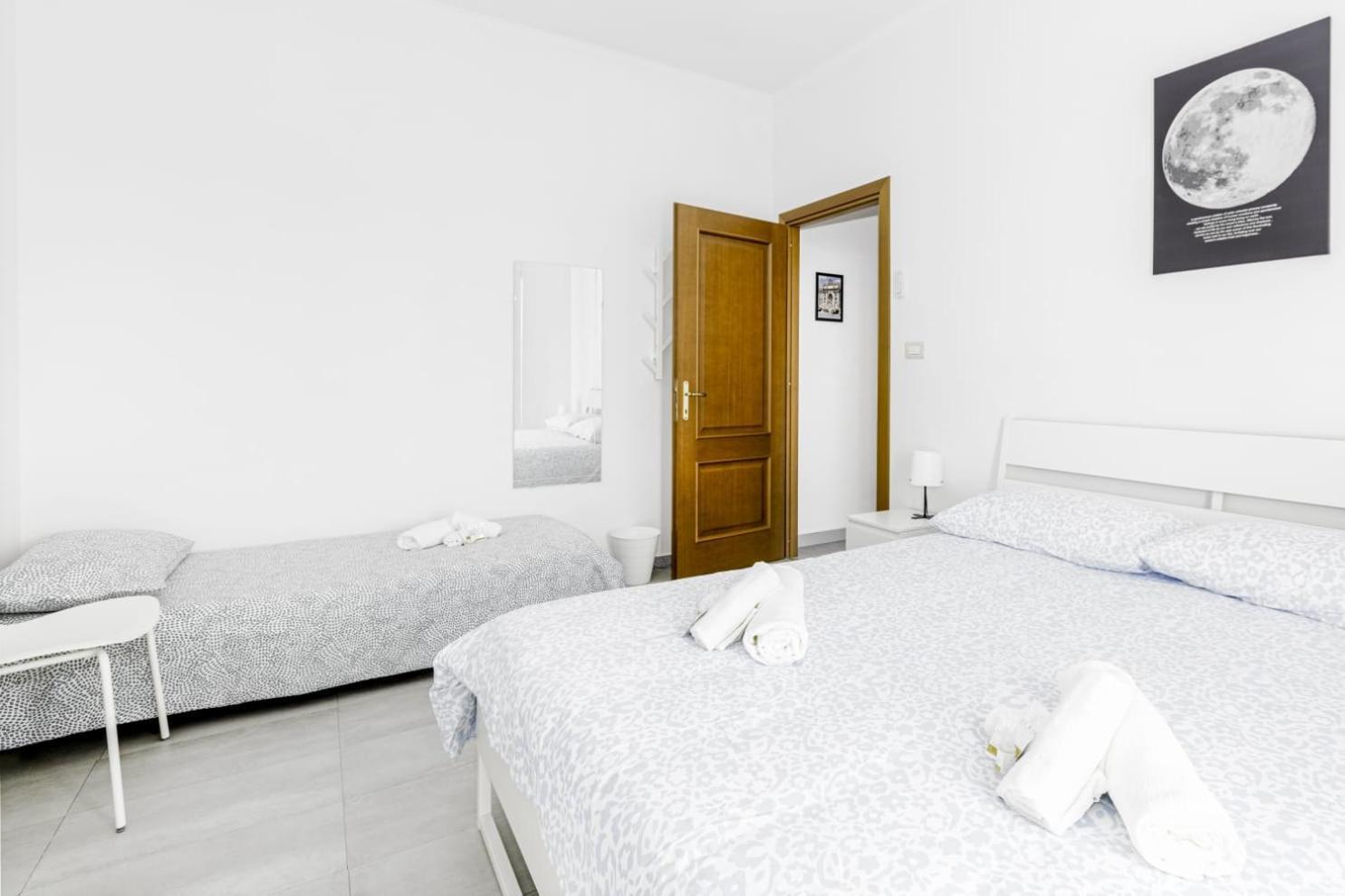 Aeterna - Metro A , 20 Min To The Center - Tourist Tax Included - Free Wi-fi Apartamento