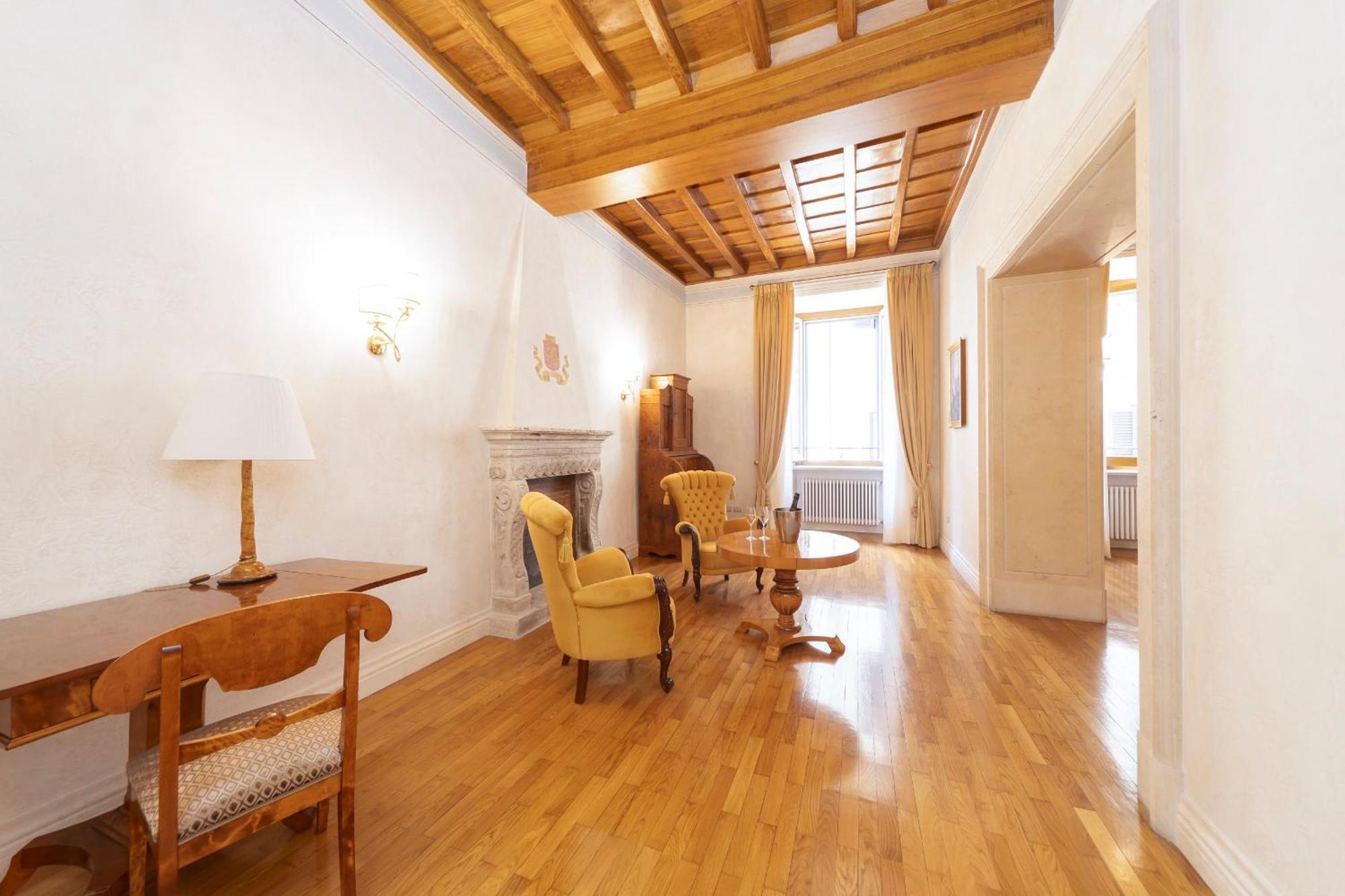 Gasthof Pantheon In *