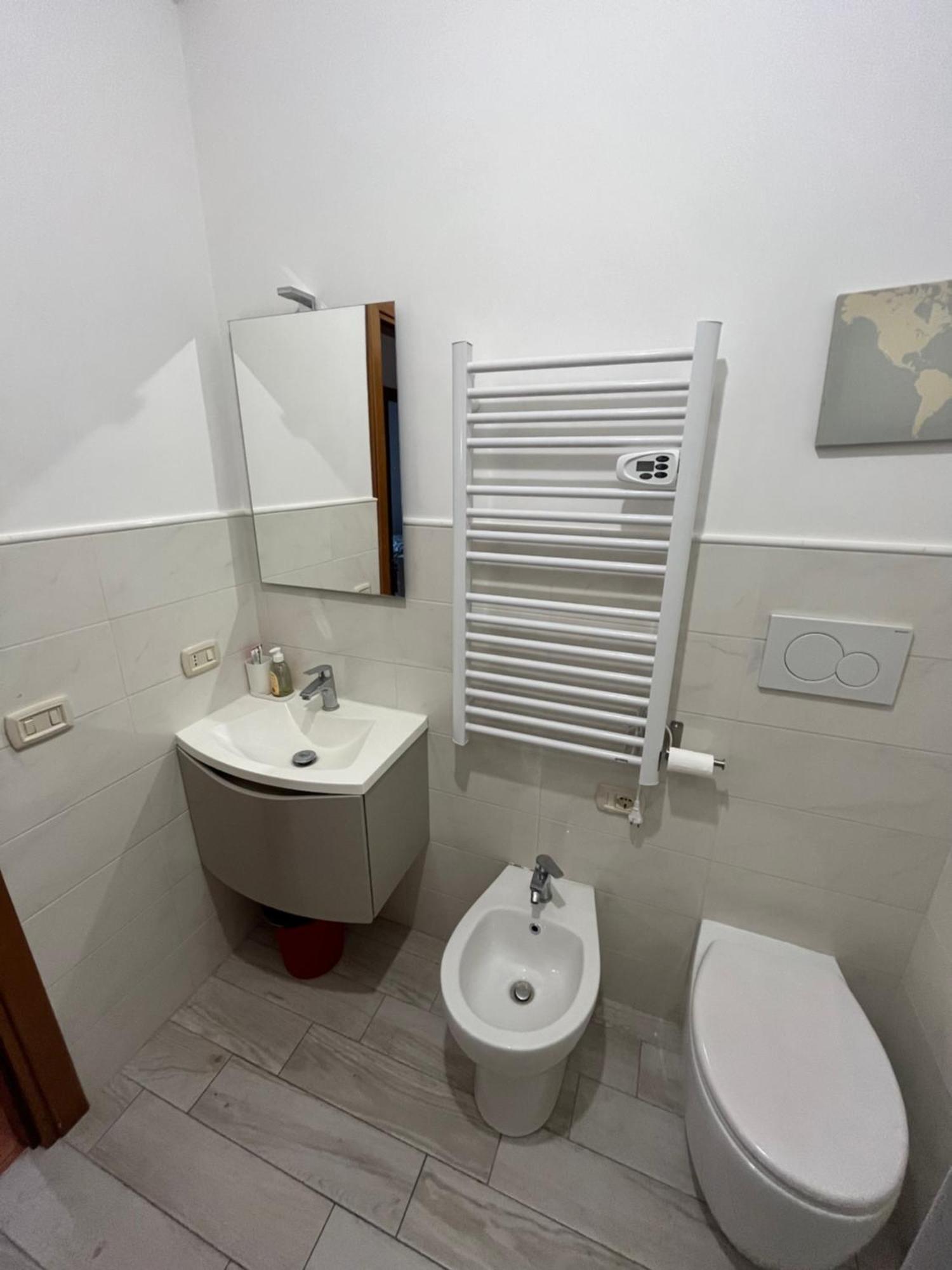 Apartamento Quiet Appartament Near The Metro