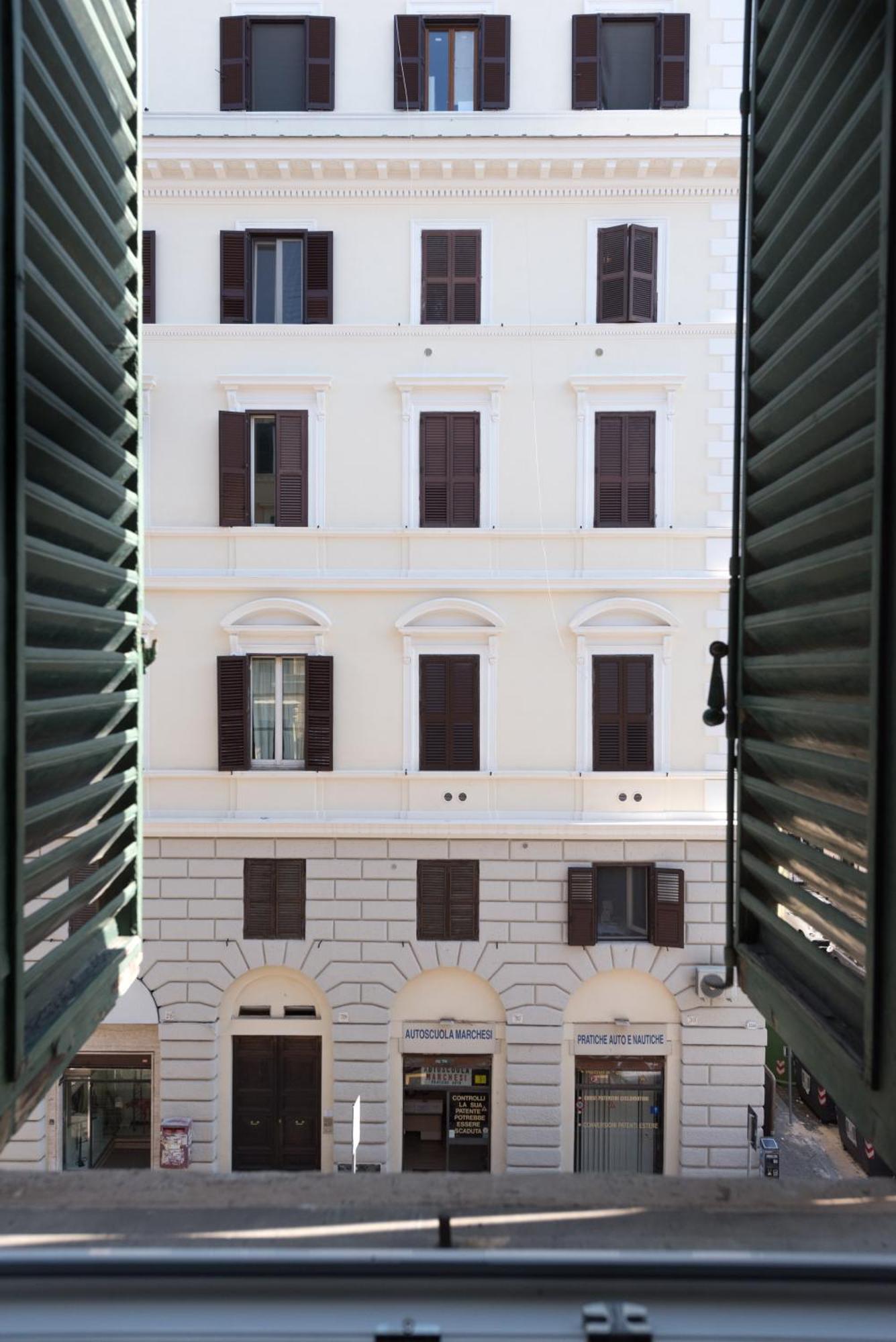 Lux Termini Rom