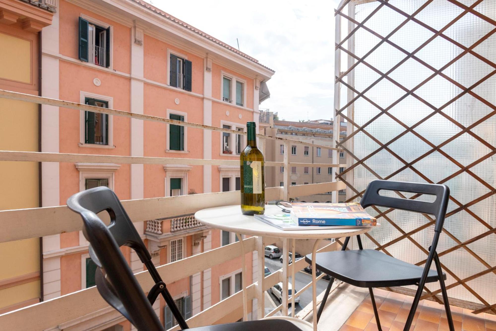 Casa de hóspedes MJ Roma San Pietro Guesthouse *
