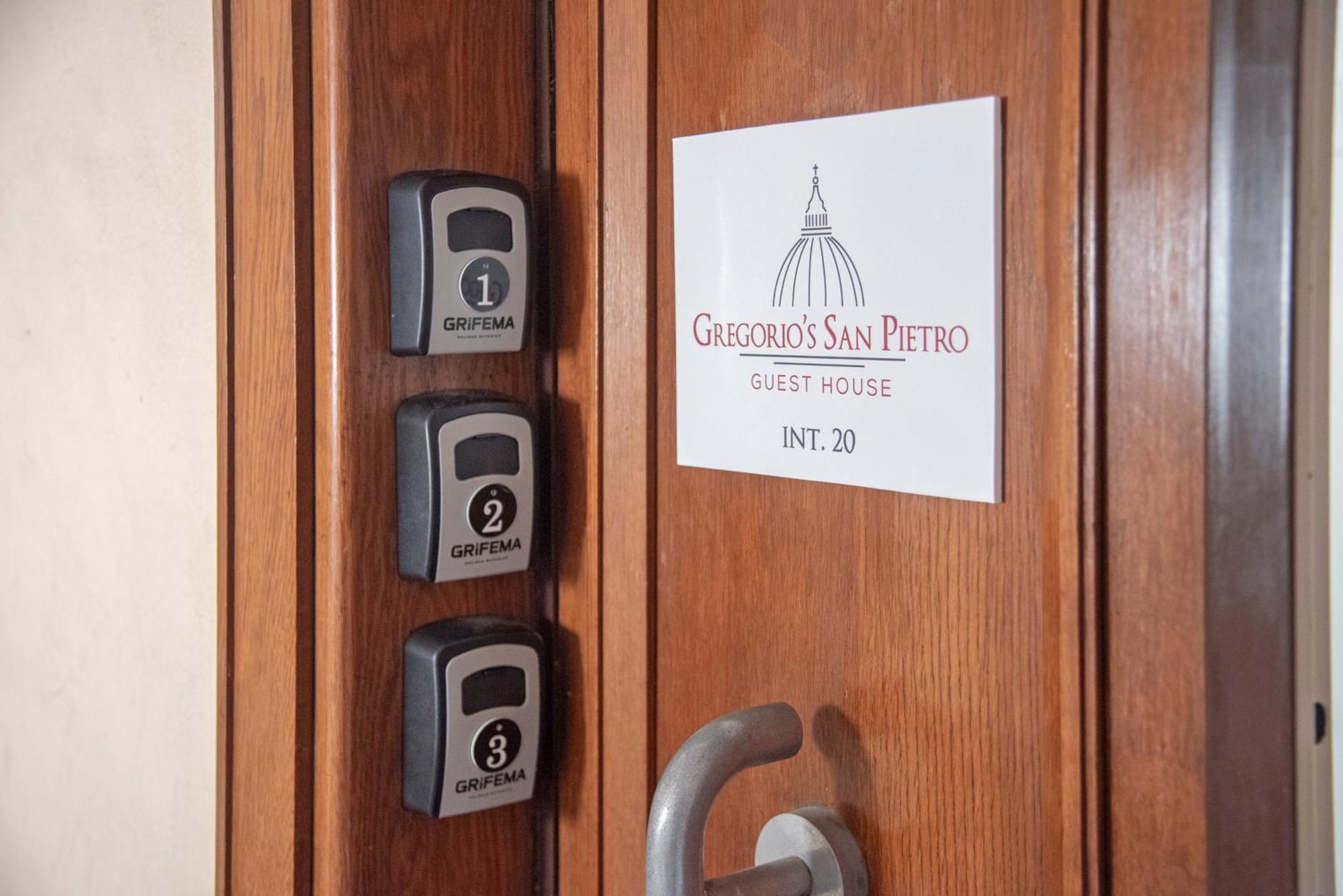 MJ Roma San Pietro Guesthouse