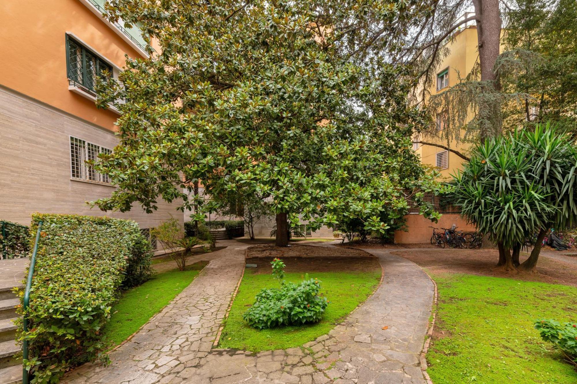 Apartment Rooma Domus Parioli - 1 Stop From Center *