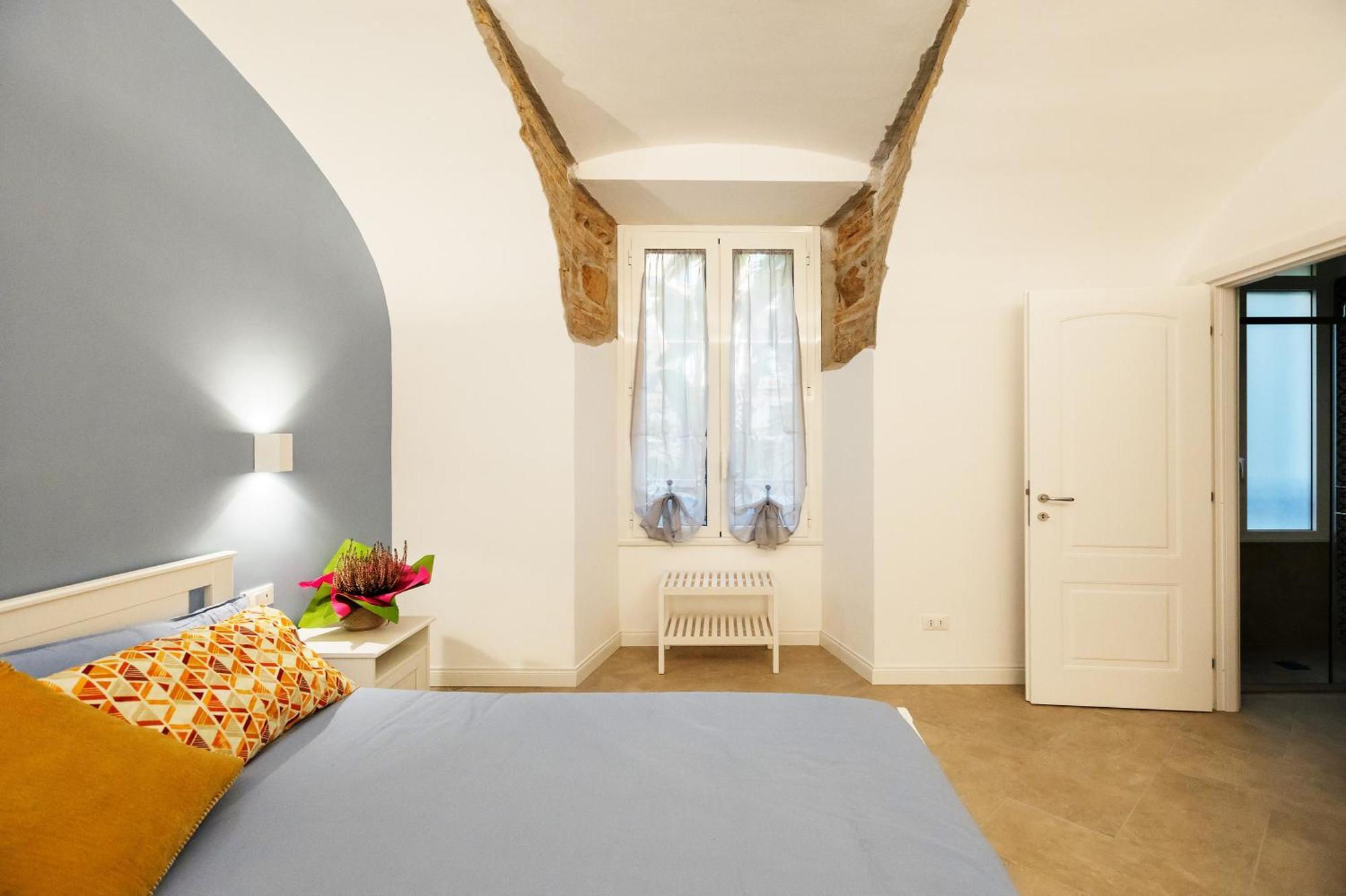 Live - Chez Le Roi Luxury