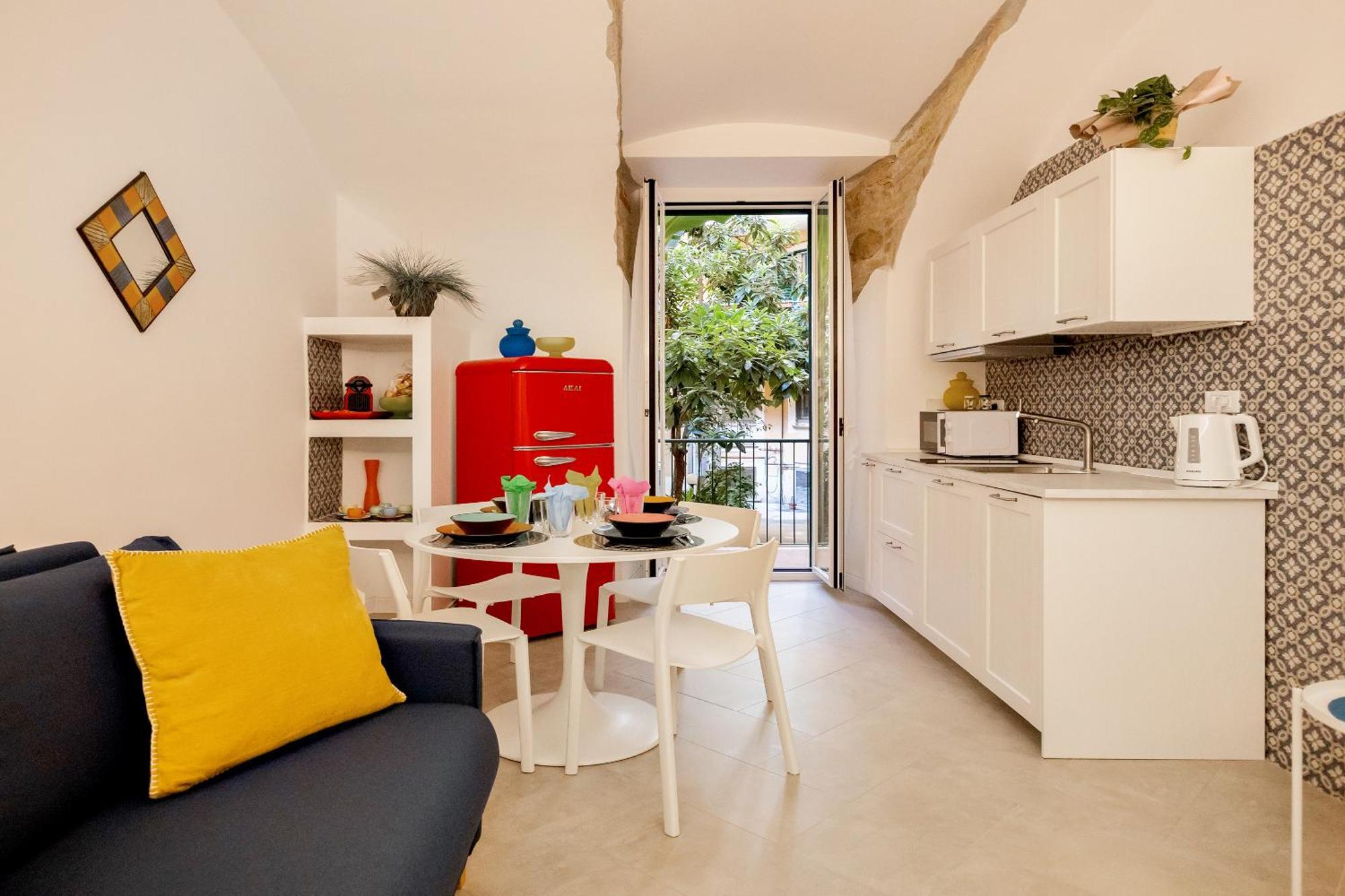 Live - Chez Le Roi Luxury Apartment *