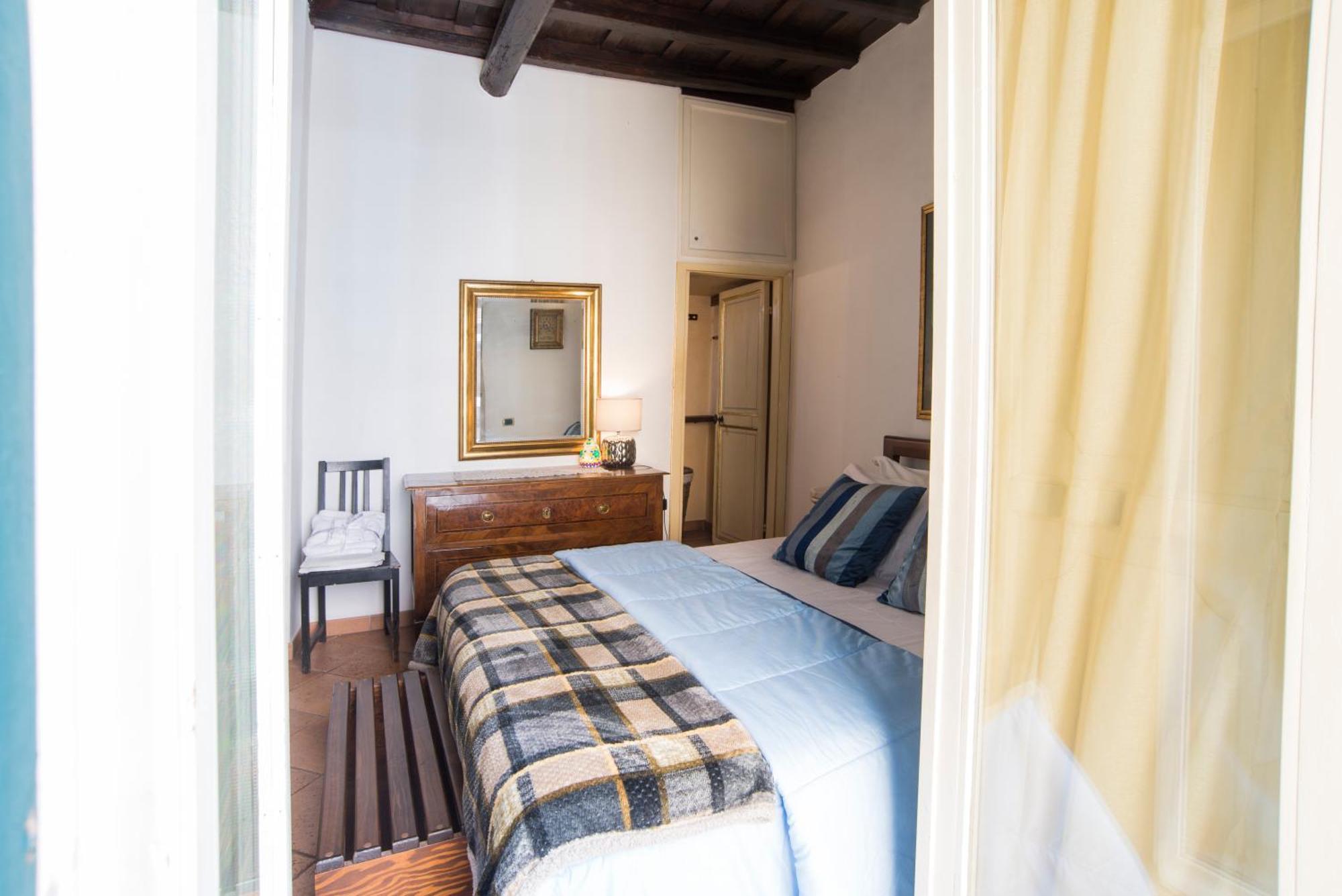 Trevi Romantic Habitación en casa particular