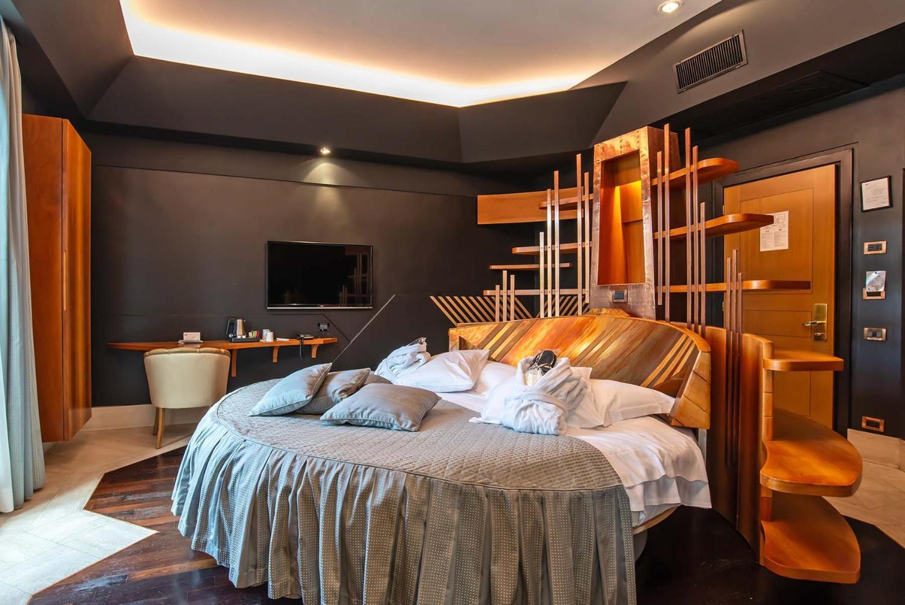 Isa Hotel 4*