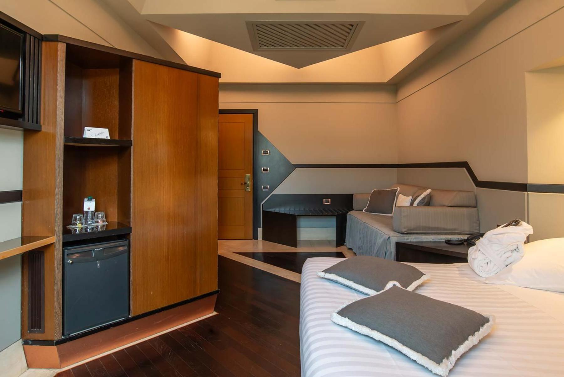 Isa Hotel