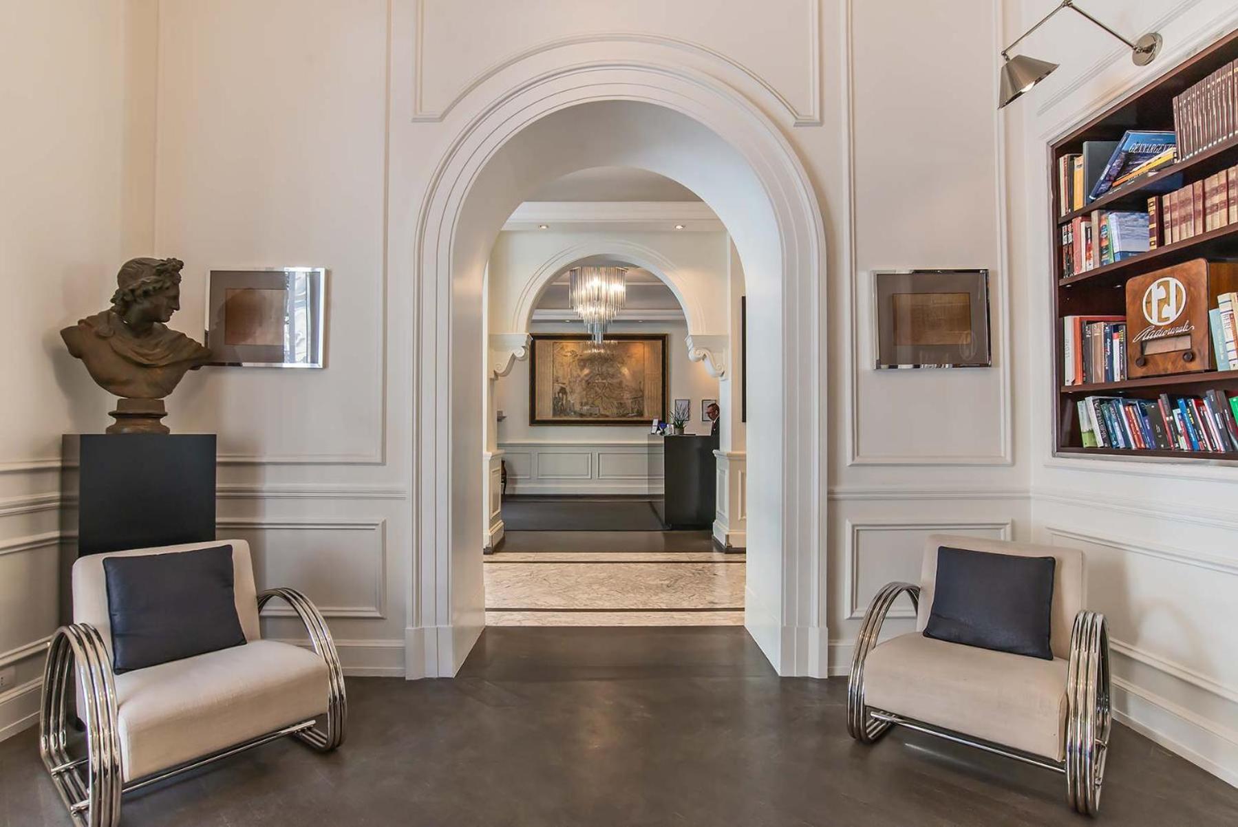 Isa Hotel 4*