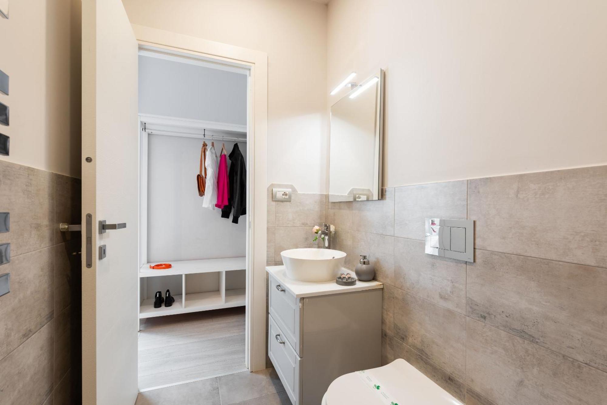 Winkler Apartment *