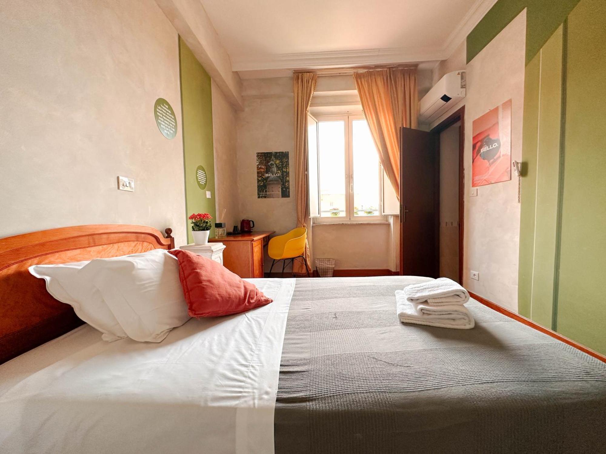 Colosseo Albergue Roma