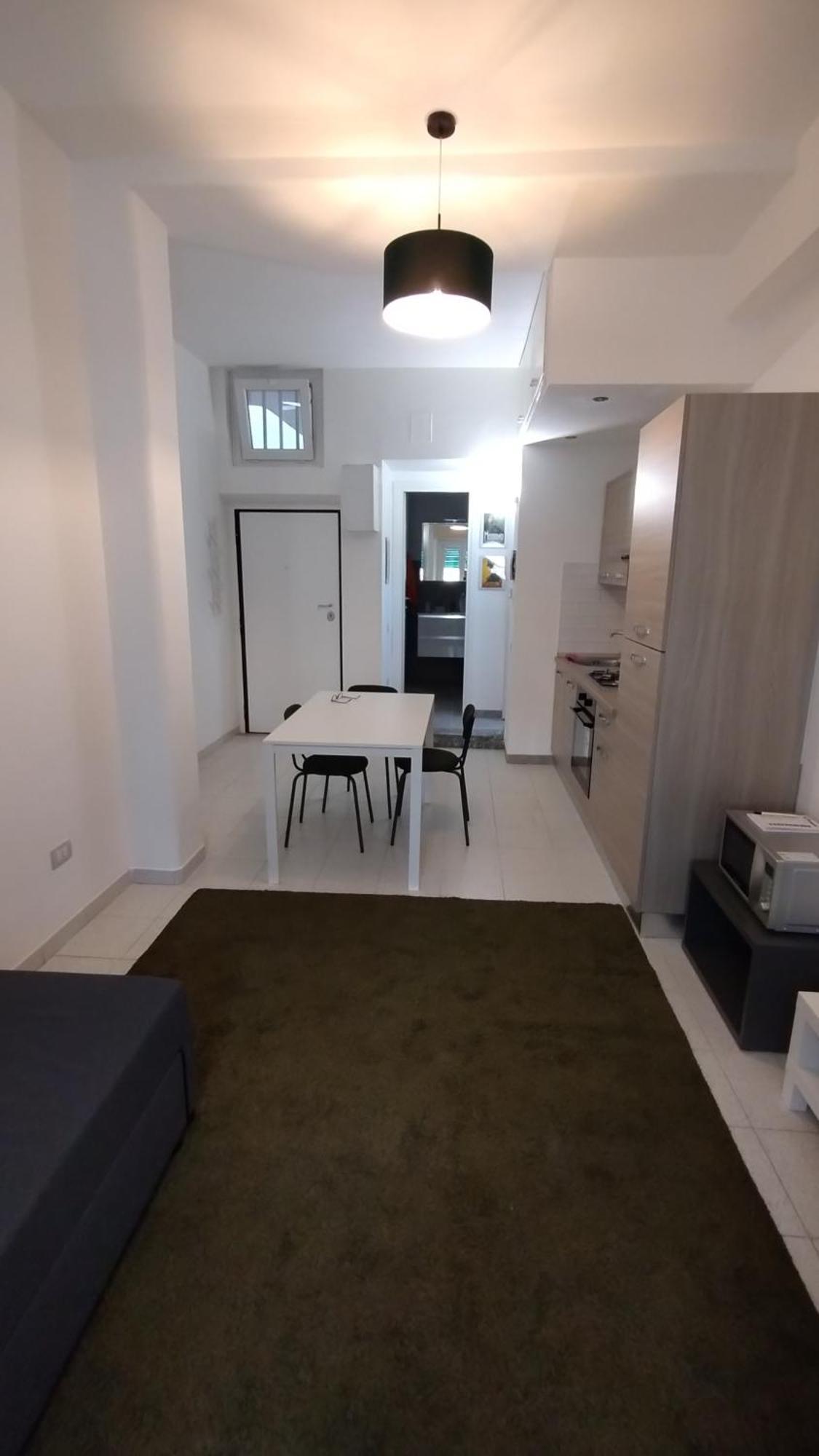 Metro Camillo Porzio Apartment Rom