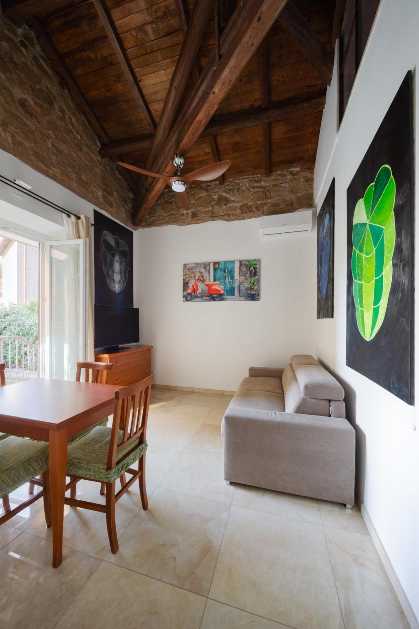 Agostina Villa Roma