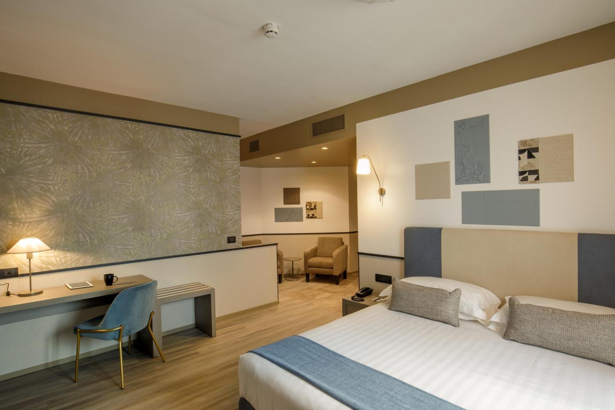 Hotell Domidea 4*