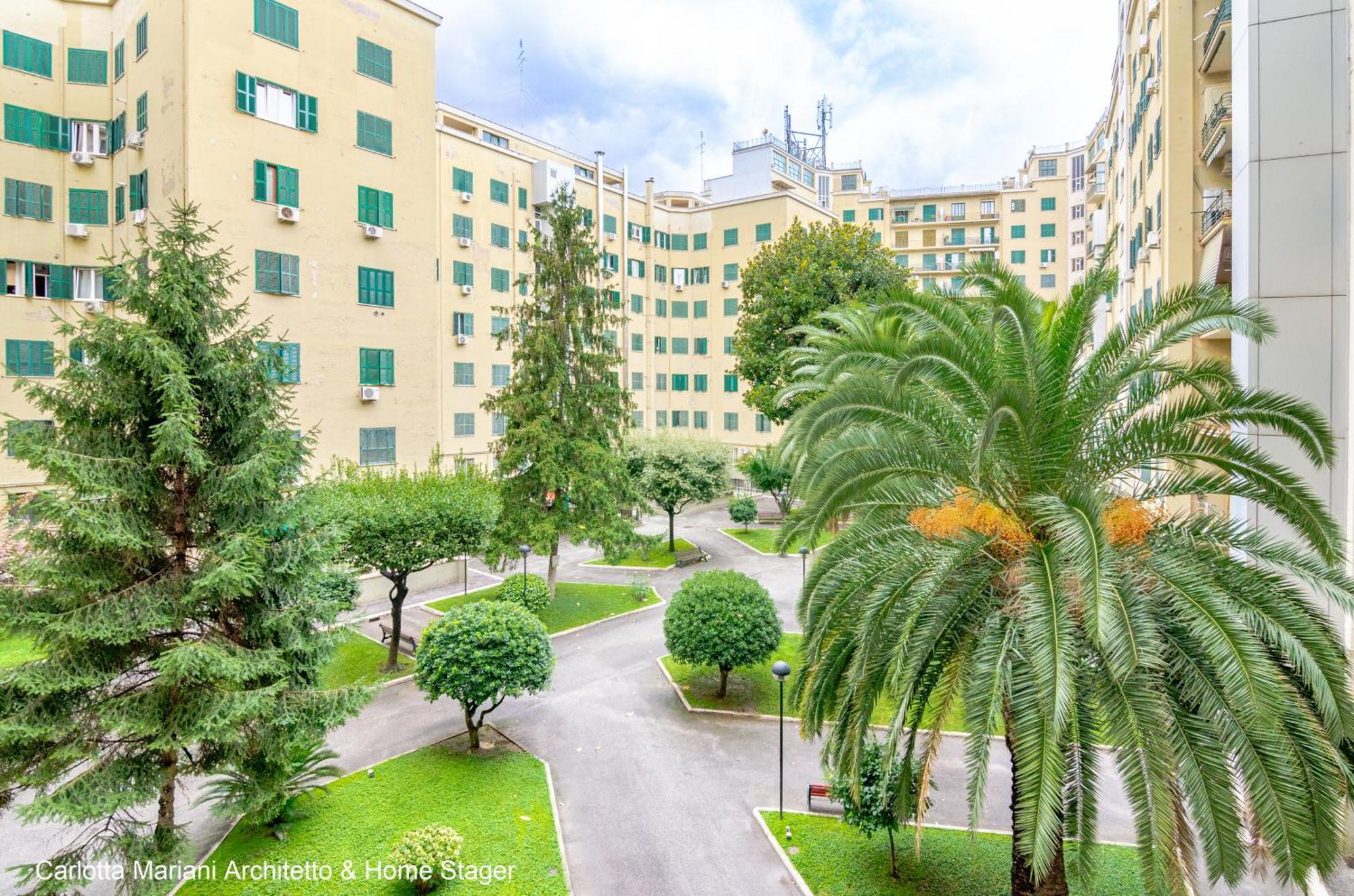 Pineto Garden View Vicino Metro C Apartamento