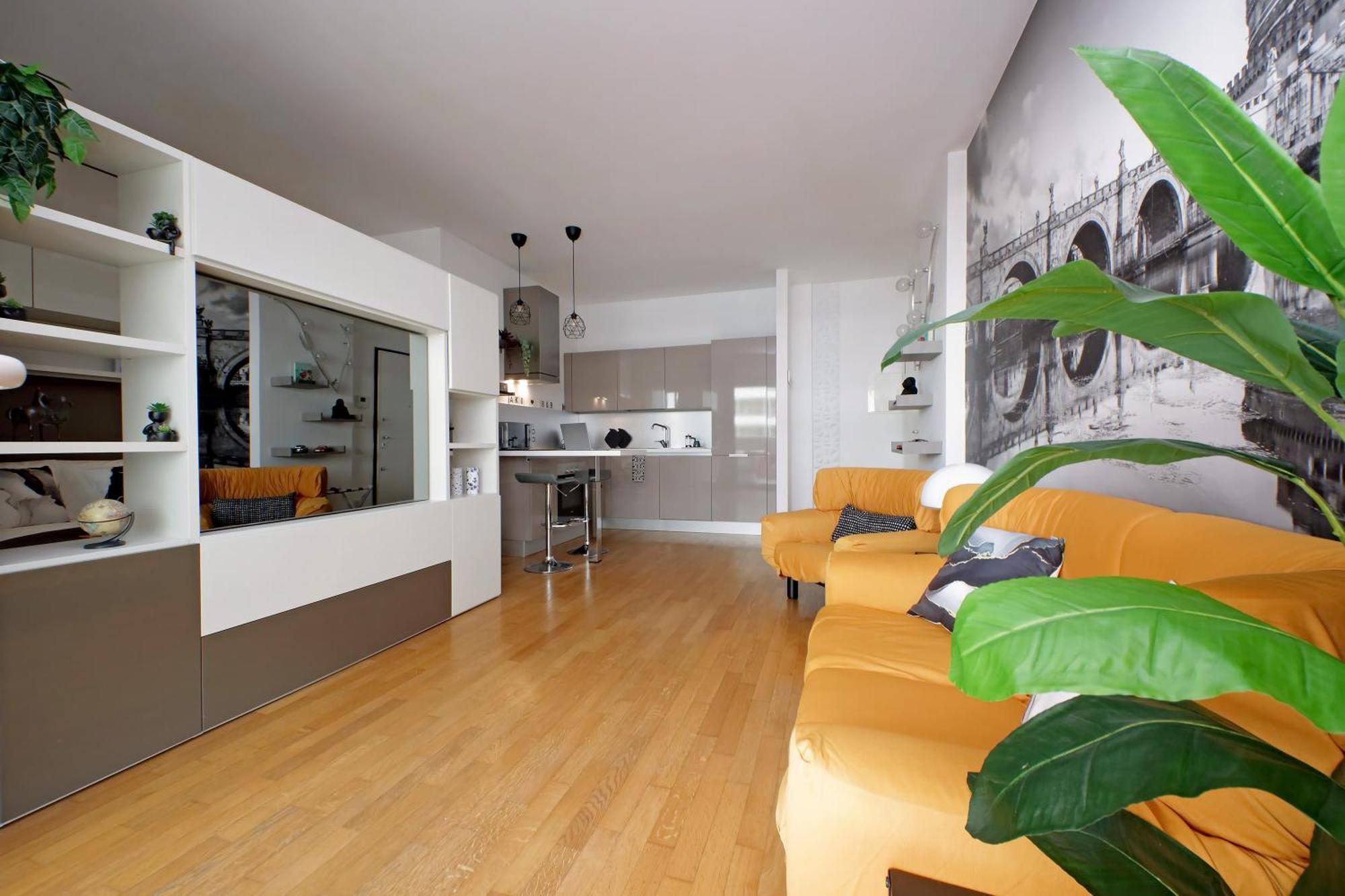 Aki's Flat Roma
